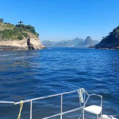 Boat tour at Guanabara bay.jpg
