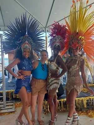 Carnival dancers Rio de Janeiro.jpg