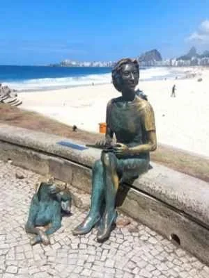 statue-clarice-lispector-copacabana-beach.jpg