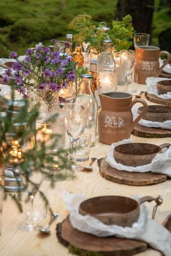 Outdoor dining tablescape