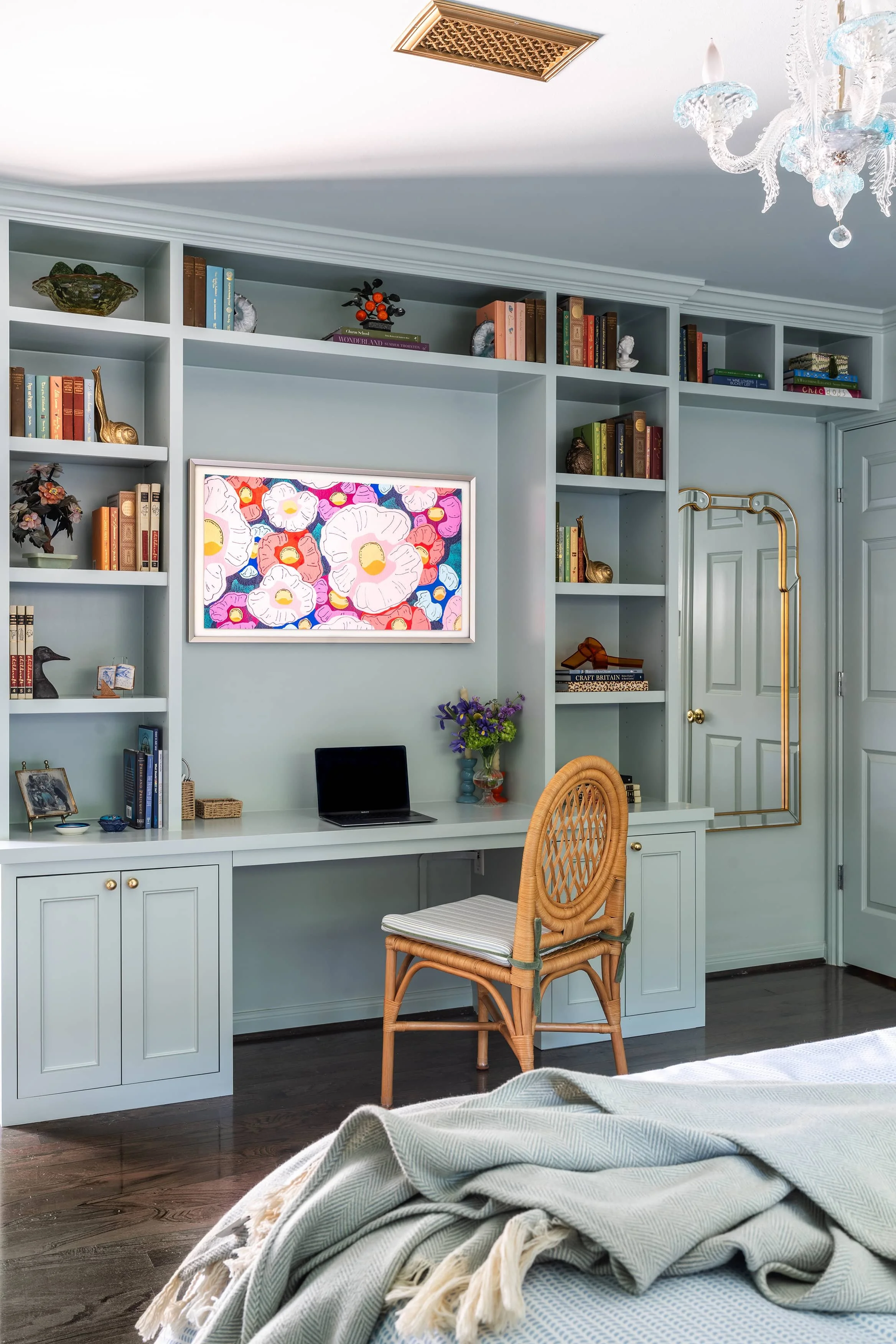 Timberglen Putterman Bedroom Desk Area.jpg