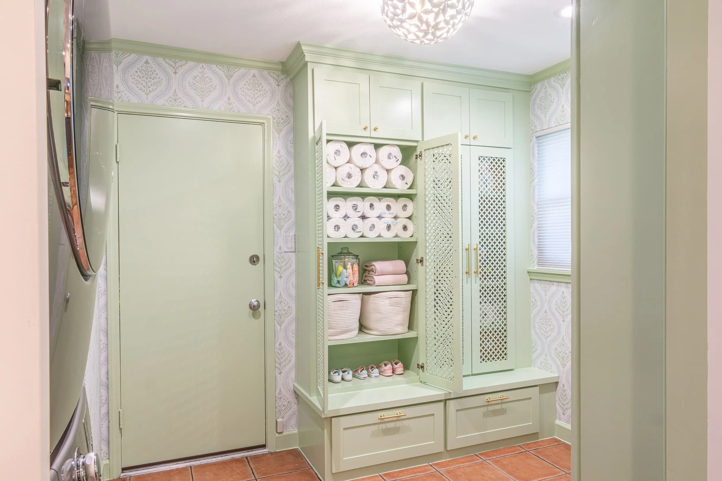 Meadow Lake Kaplan Mudroom Main Storage Wide View.jpg