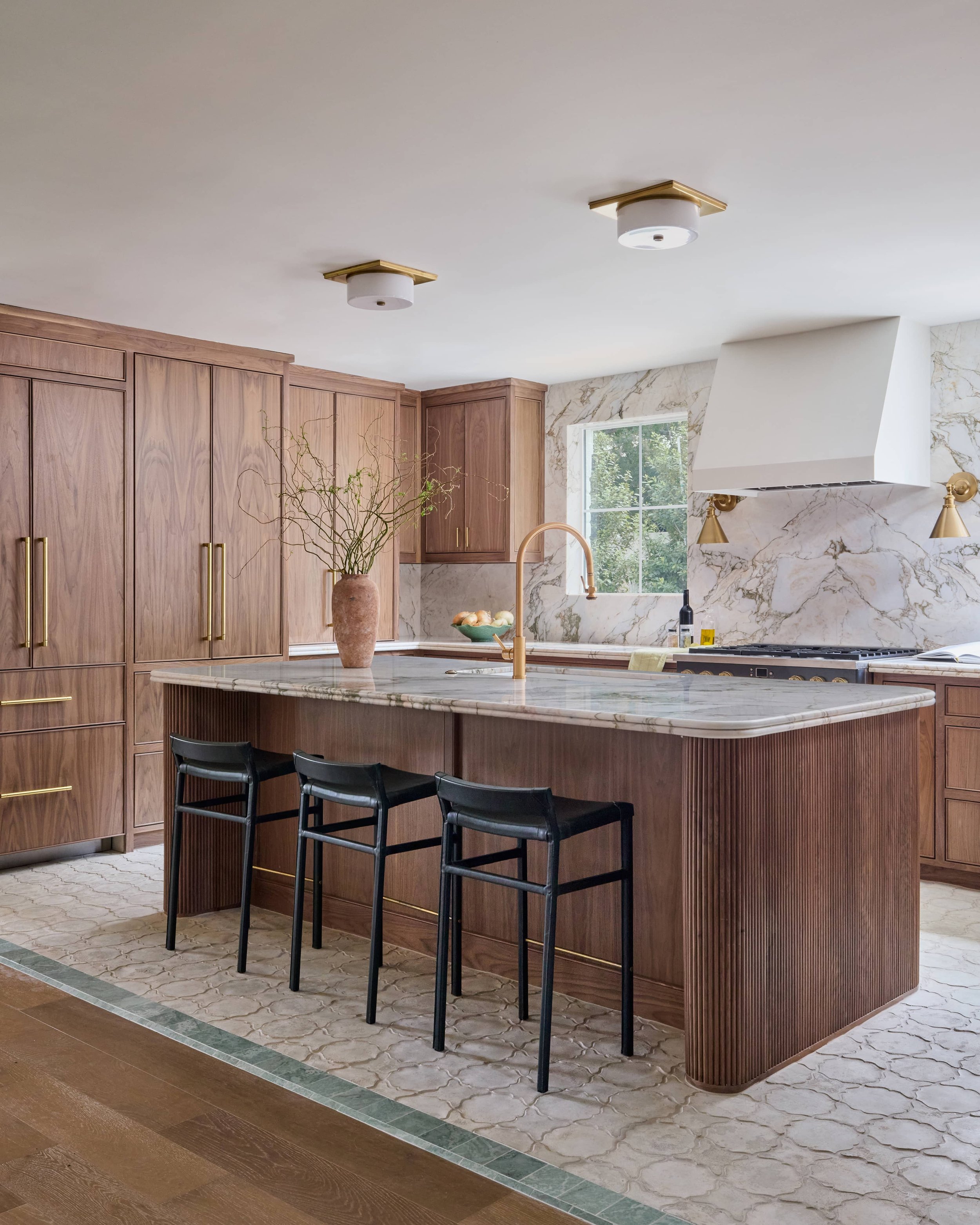 Teshoian Kitchen Wide Angle w Green Transition Tile.jpg