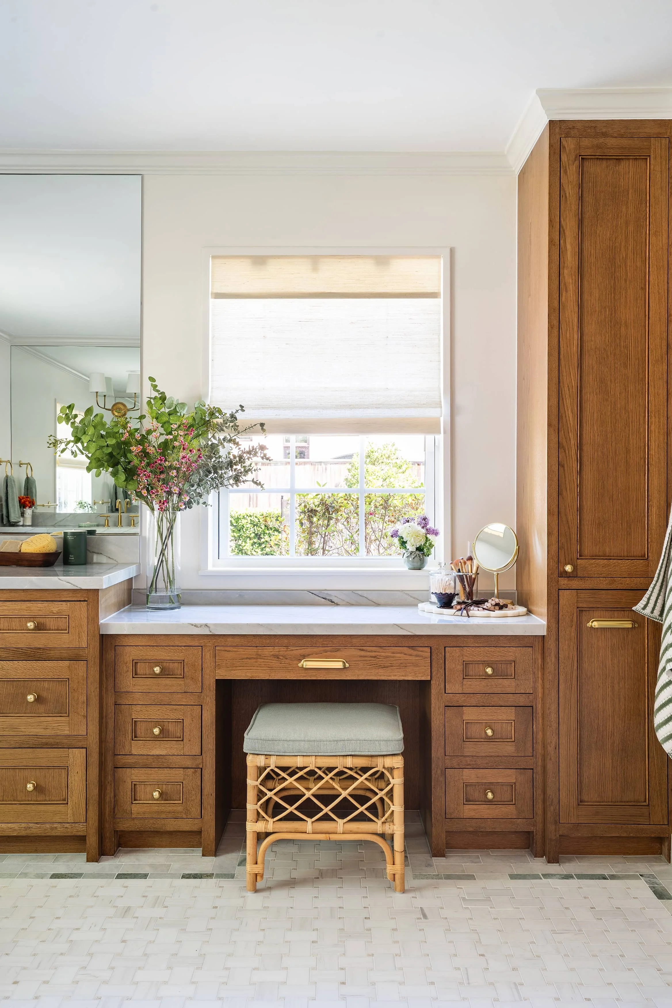 Timberglen Putterman Bathroom Front View of Vanity.jpg