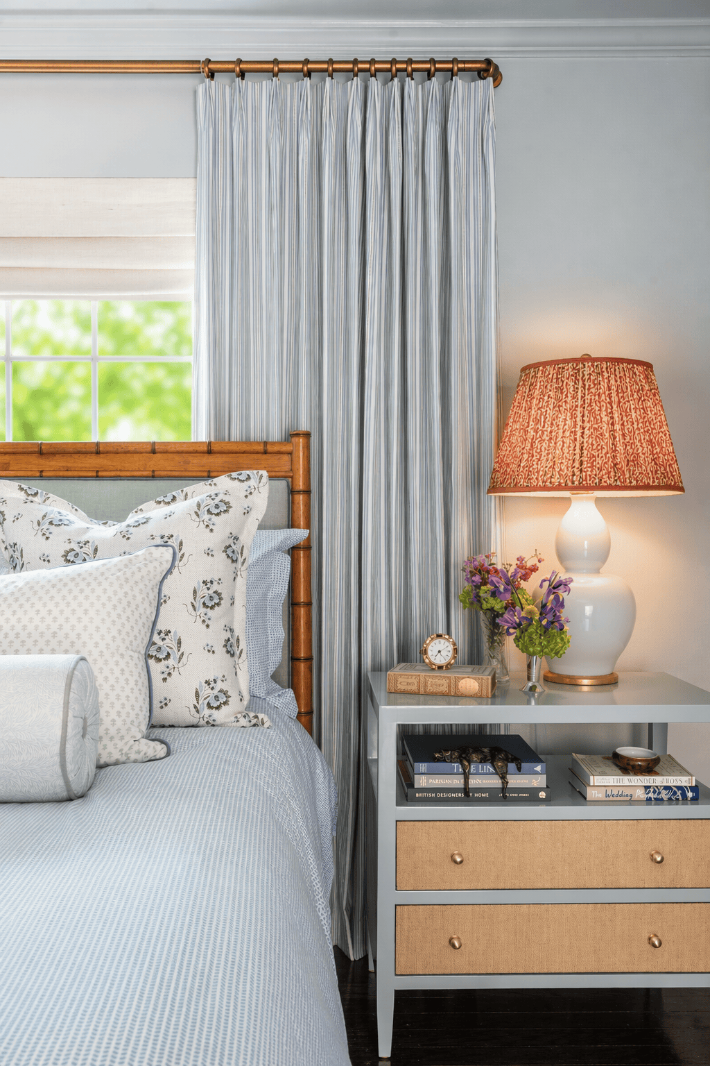 Timberglen Putterman Bedroom Lamp On with Fence Removed.png