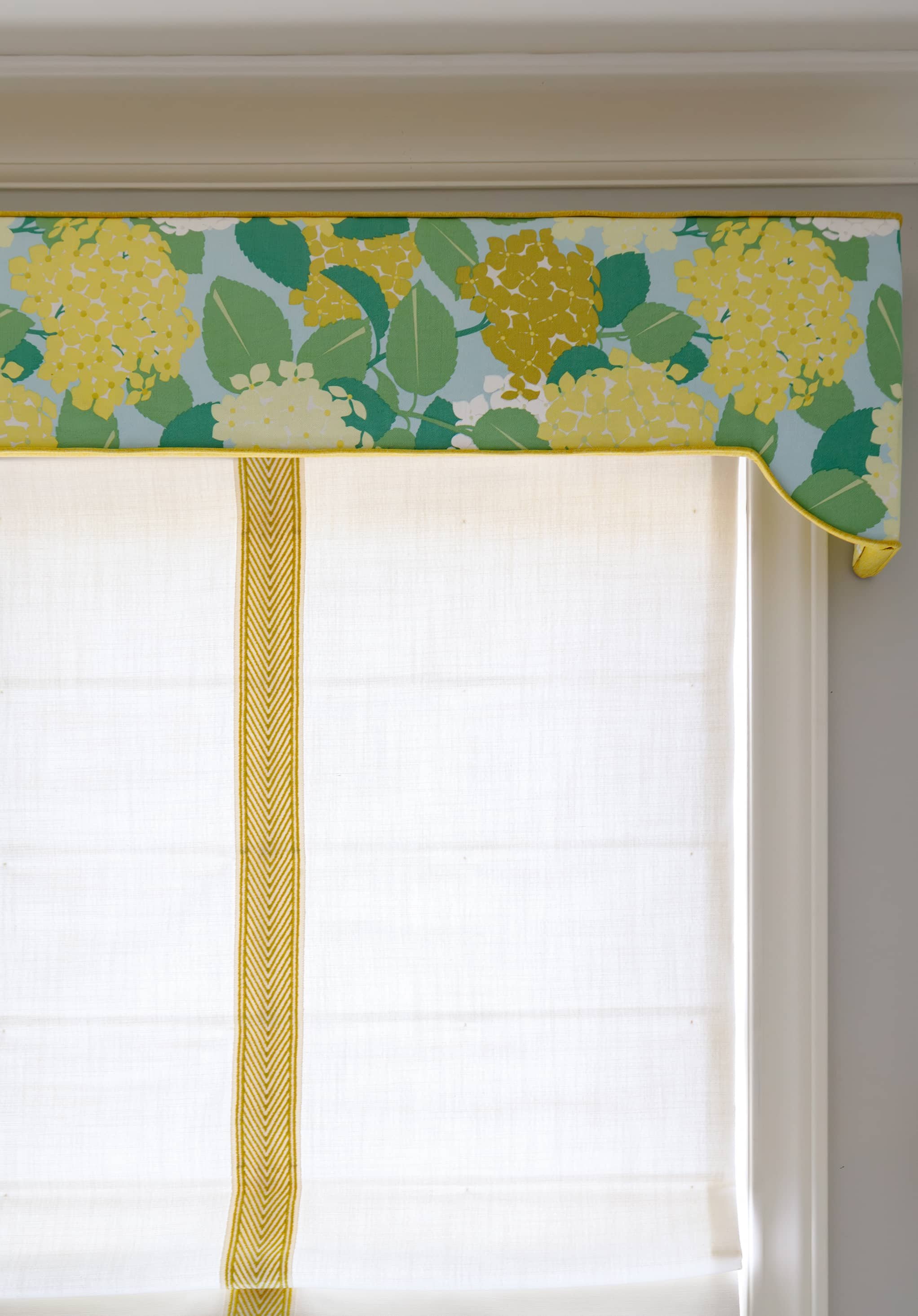 Helander Breakfast Banquette Nook Curtain Detail.jpg