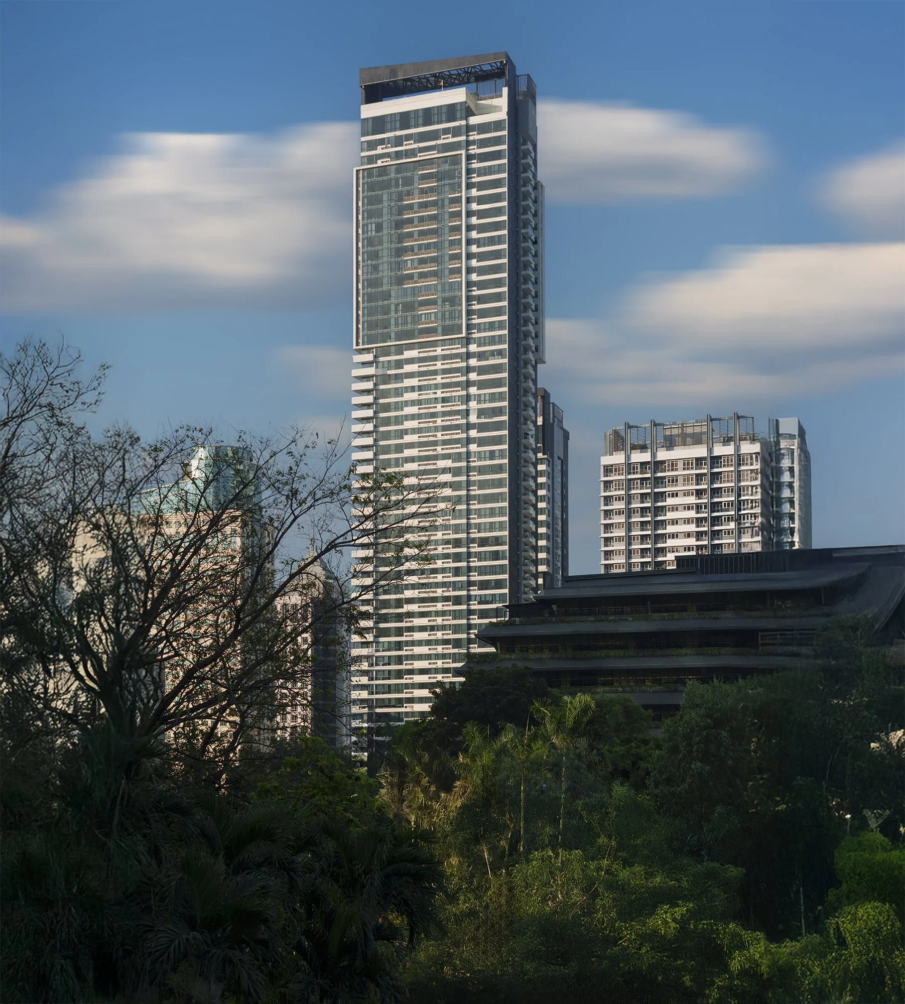 Handel Westin Fin-3 copy 2.jpg