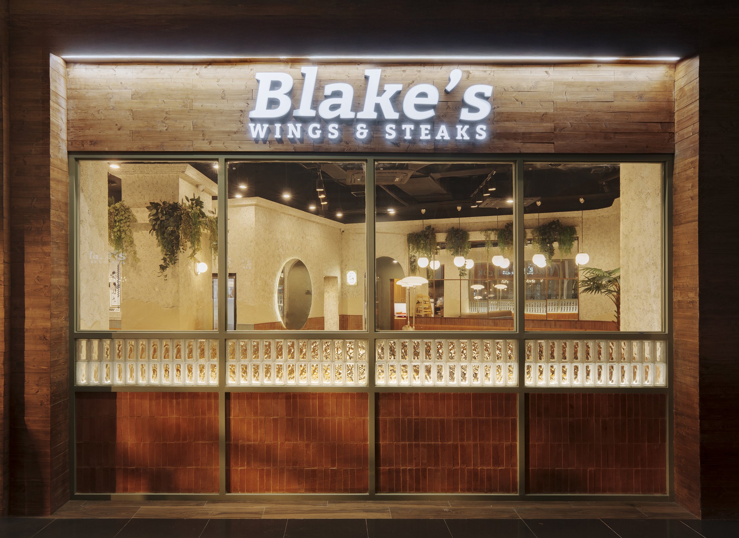 Blakes Marquee-31 copy 2.jpg