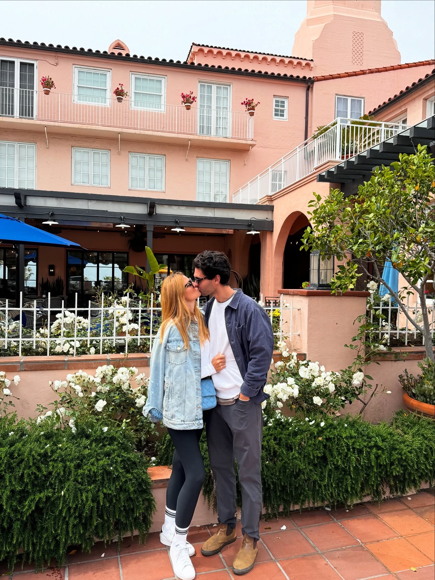 Yes you MAY💓💐

5 of 12 camera roll&hellip;

Feeling all the feels stepping into June and getting ready to bring in a new decade 🥂

#may #inlove #beach #summertime