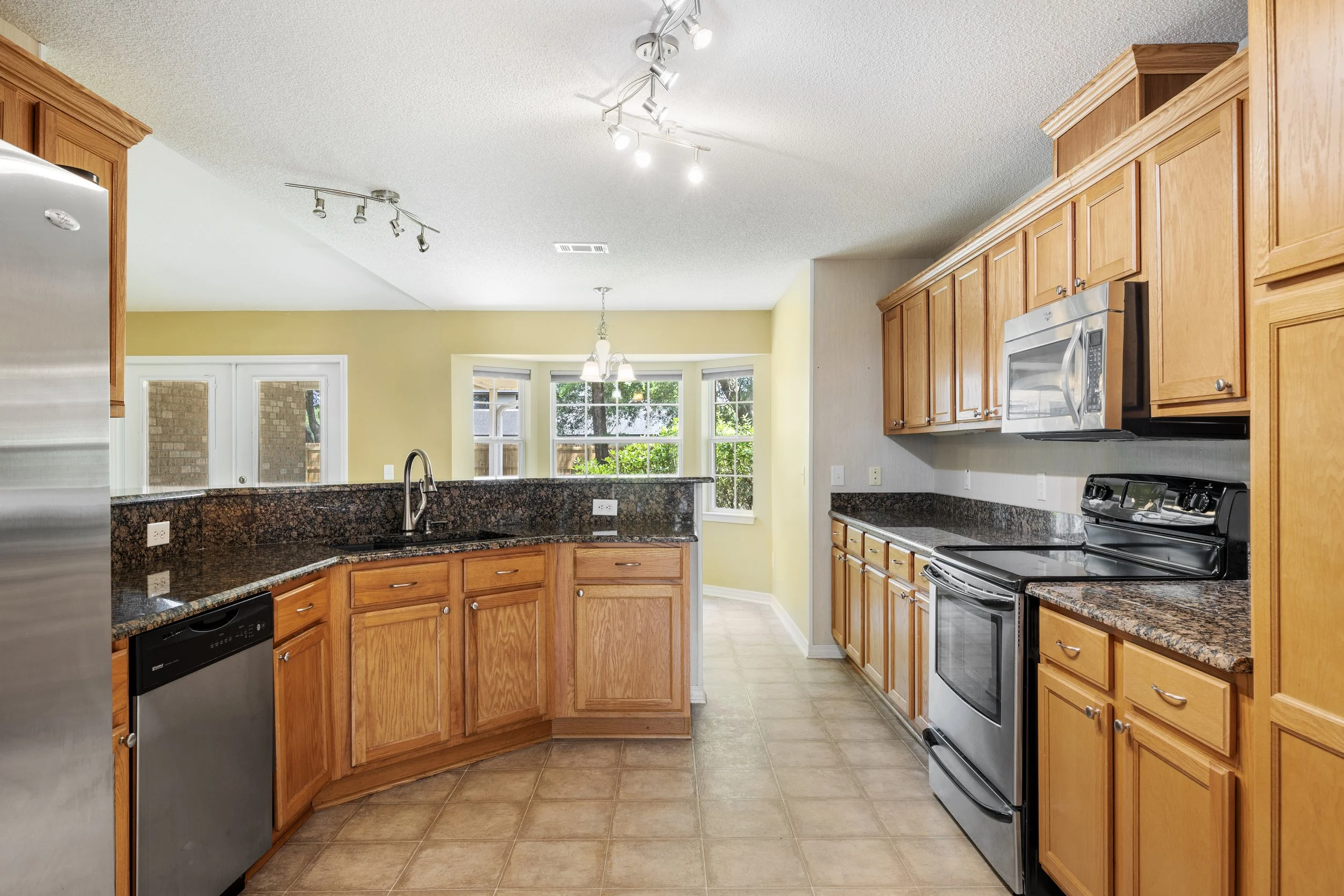 5818 Chi Chi Circle_18.jpg