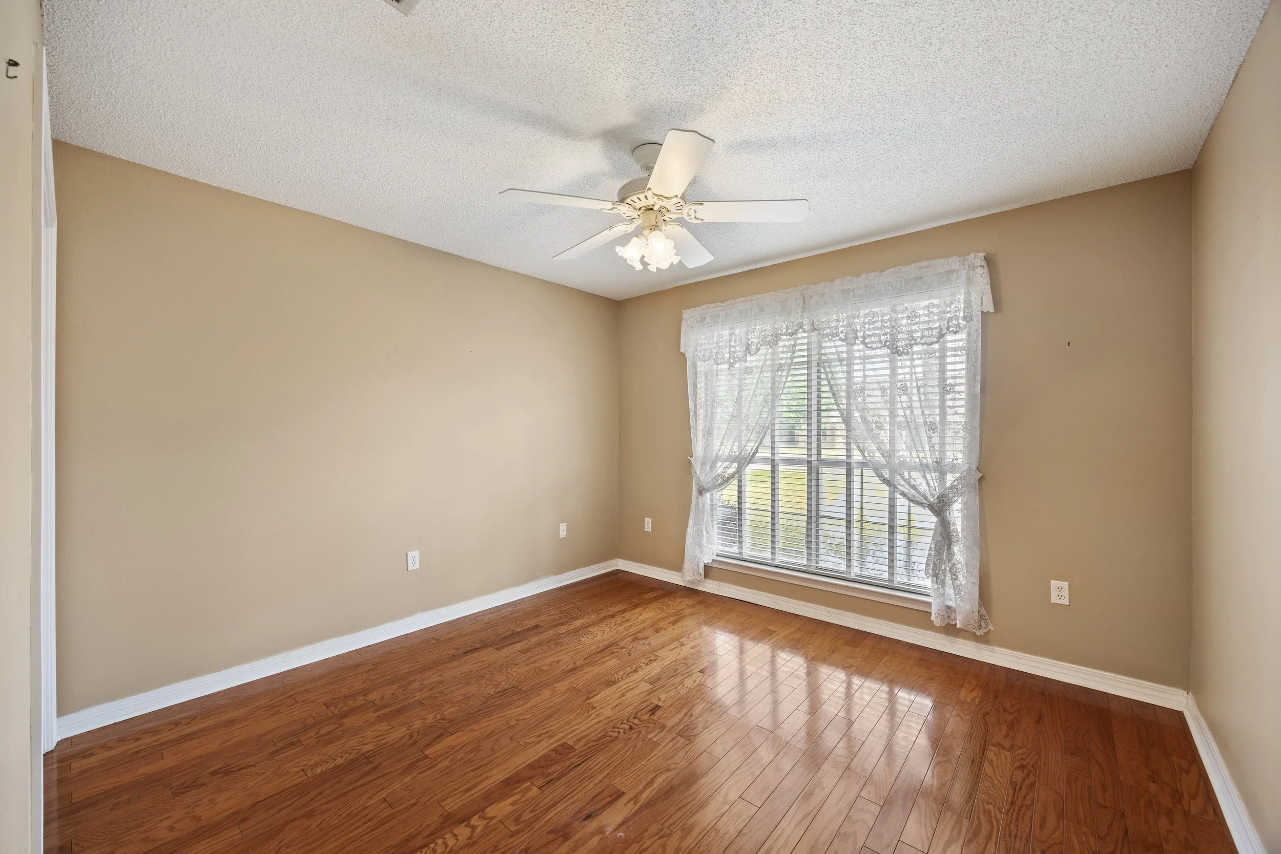 3656 Sawmill Circle75.jpg