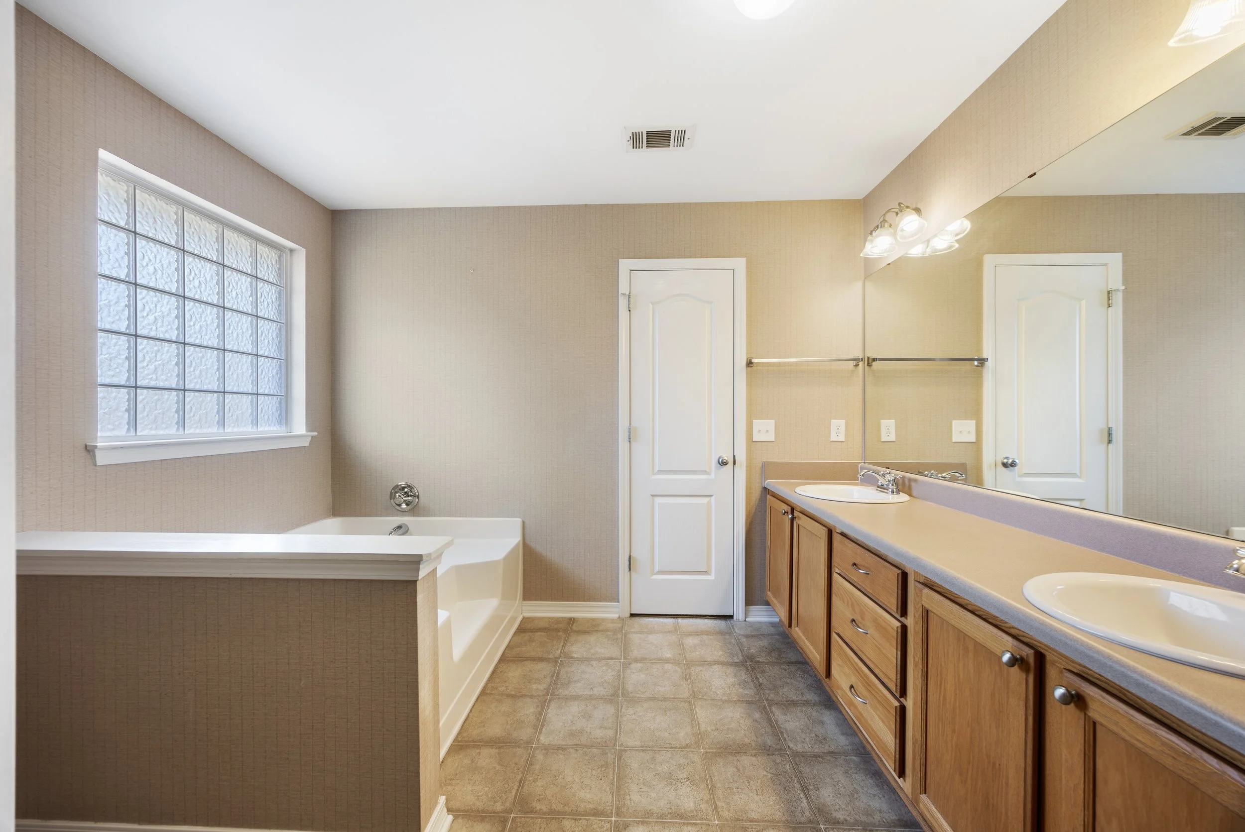 5818 Chi Chi Circle_27.jpg