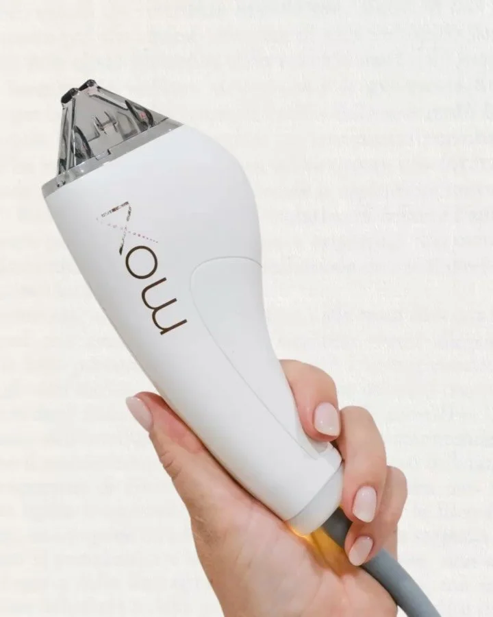 Our Moxi flash sale is HERE 🤍 Booking window: Feb 18&ndash;20!

3 areas for $750 (that&rsquo;s $350 in savings). If you&rsquo;ve been wanting to target sun damage, melasma, texture, or just refresh your skin before spring&hellip; this is your sign!?