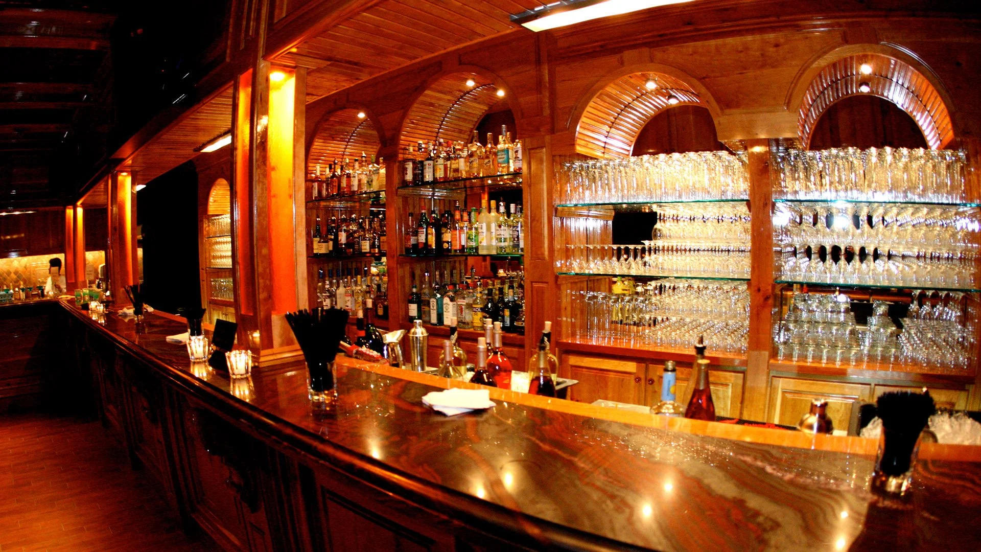 Full bar and lounge at Glendalough Manor wedding venue near Peachtree City Georgia