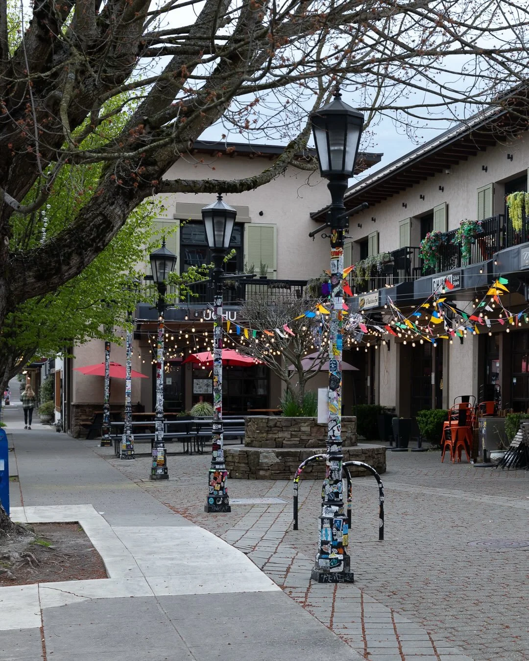 some neighborhood photos. framing for instagram is a new challenge! lol