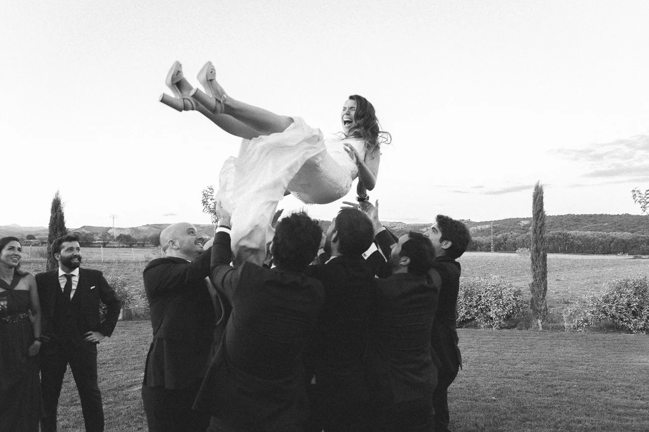 10 consejos para tener fotos naturales, espontáneas y sin posados el día de tu boda