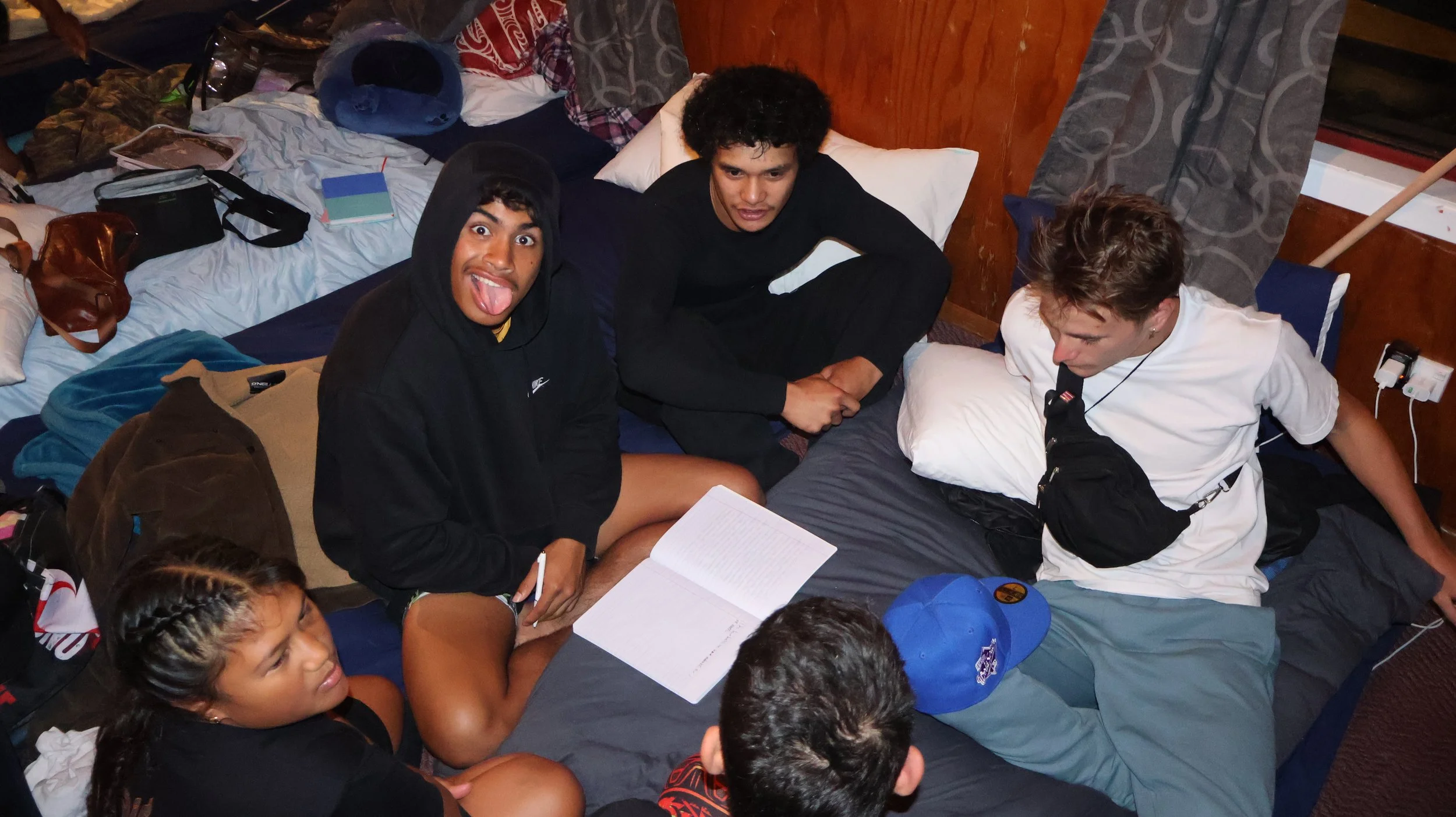Wā haʻwina! Getting homework done at Poihākena Marae