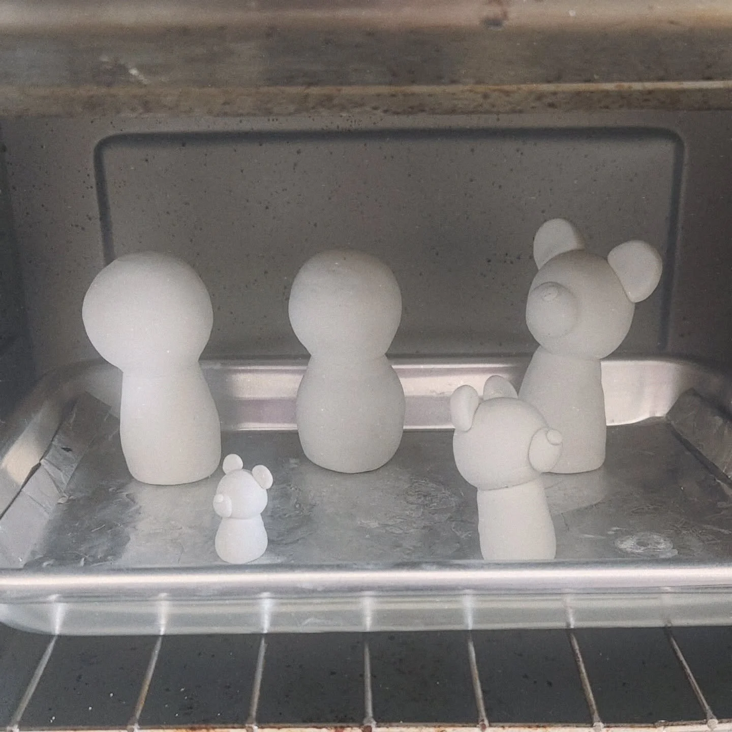 Fresh out the oven - WIP
.
.
.
.
.
#jnnakers #jessicannakers #jessicaakers #art #polymerclay