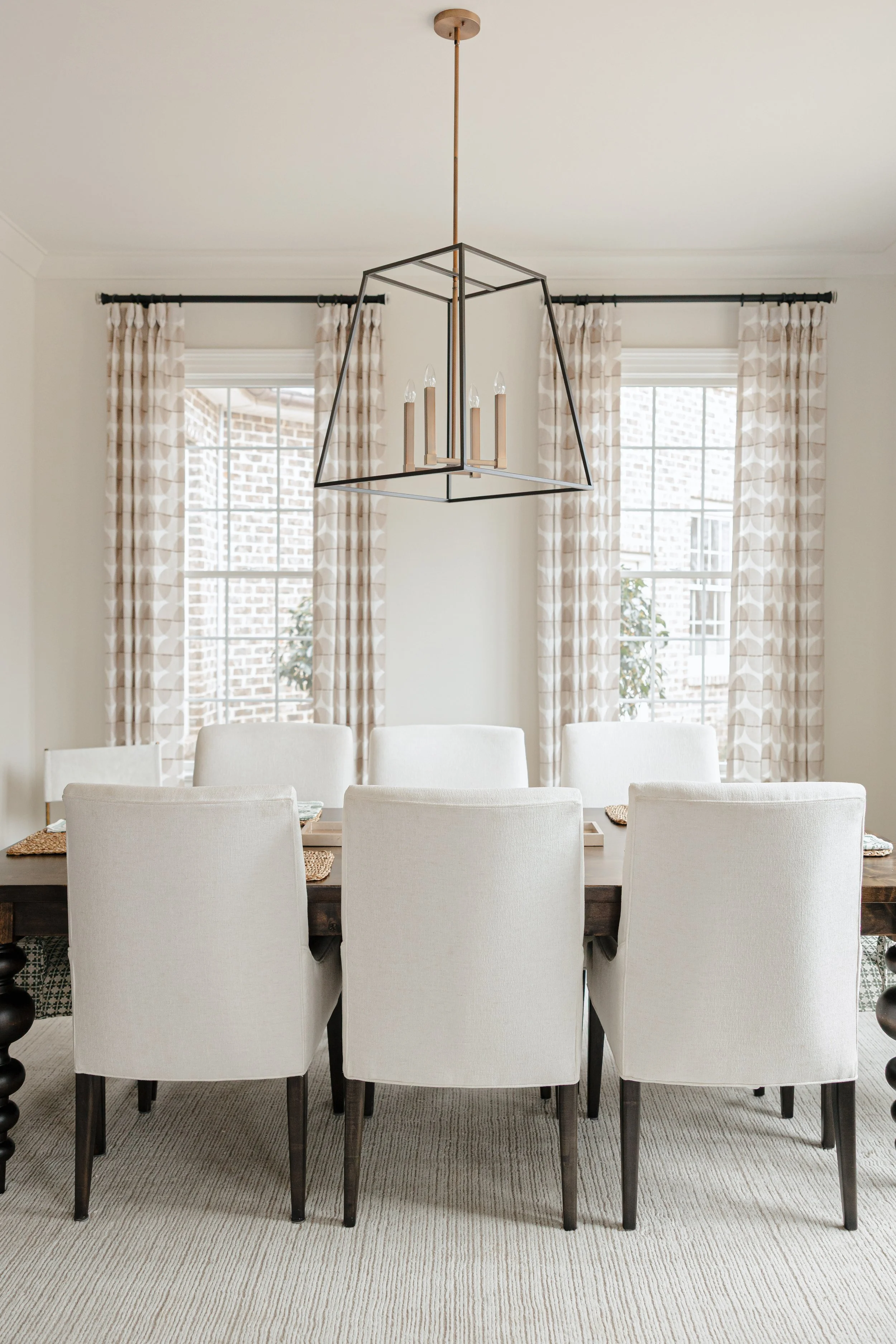 A formal dining room designed by Cossart Design, with curated finishes and elegant furnishings. This Allendale space creates the perfect environment for entertaining and enjoying elevated, timeless design.
#DiningRoomDesign #InteriorDesign #CossartDe