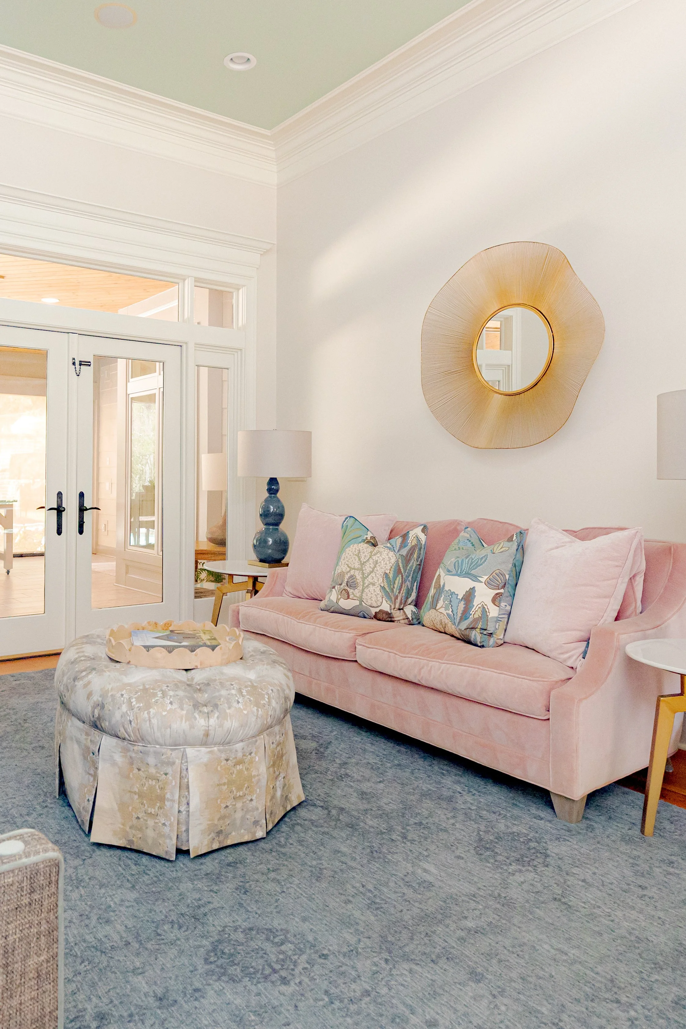 A formal living room designed with entertaining in mind. Playful pops of color, intentional seating, and elegant layers invite conversation while keeping the space approachable and comfortable.

#InteriorDesign #FormalLivingRoom #EntertainingSpaces #