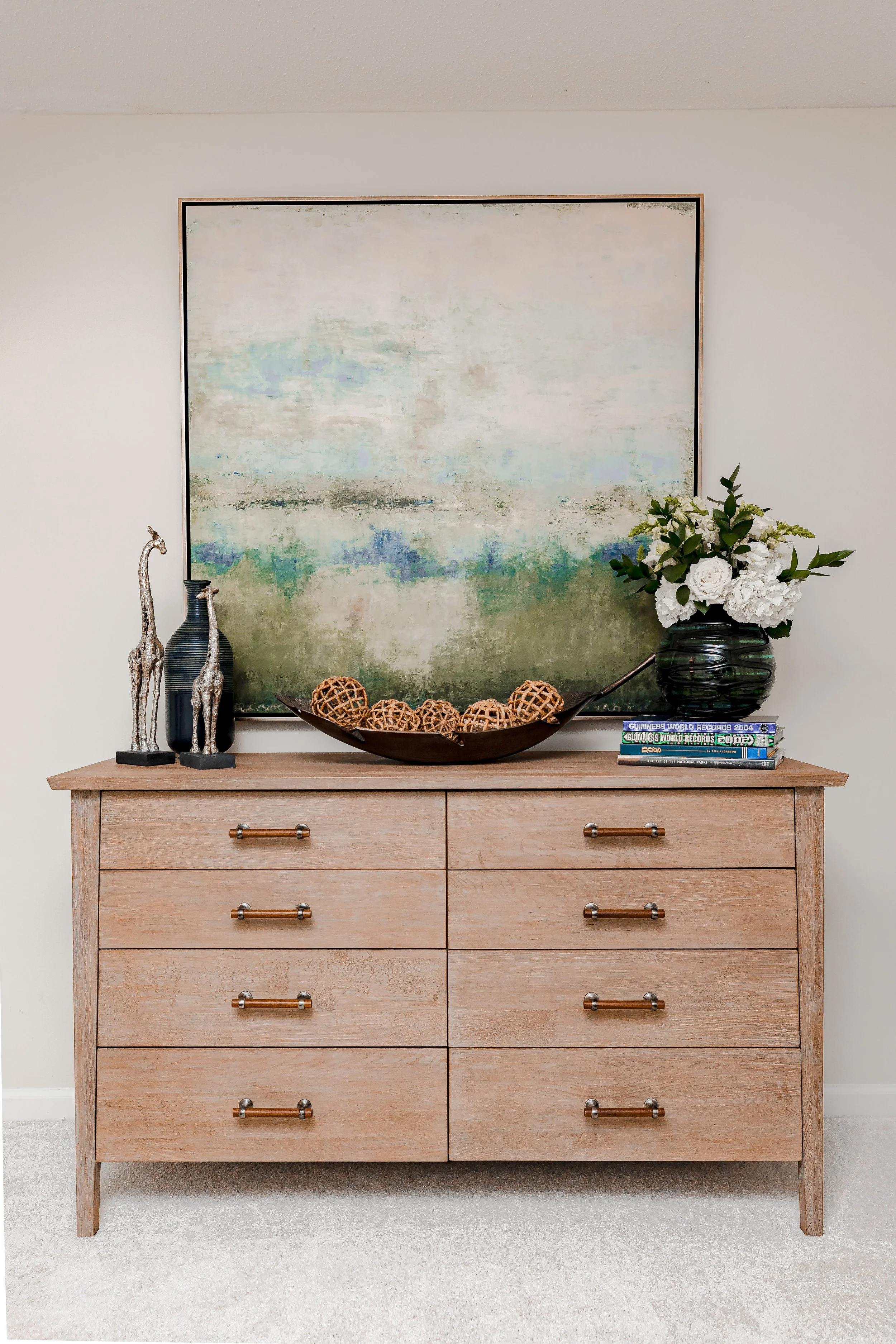 A stylish twin bedroom by Cossart Design, featuring custom pillows, elevated furniture, and layered textiles. The space is playful, functional, and welcoming, designed to offer guests comfort without compromising on style.
#TwinBedroomDesign #LuxuryI