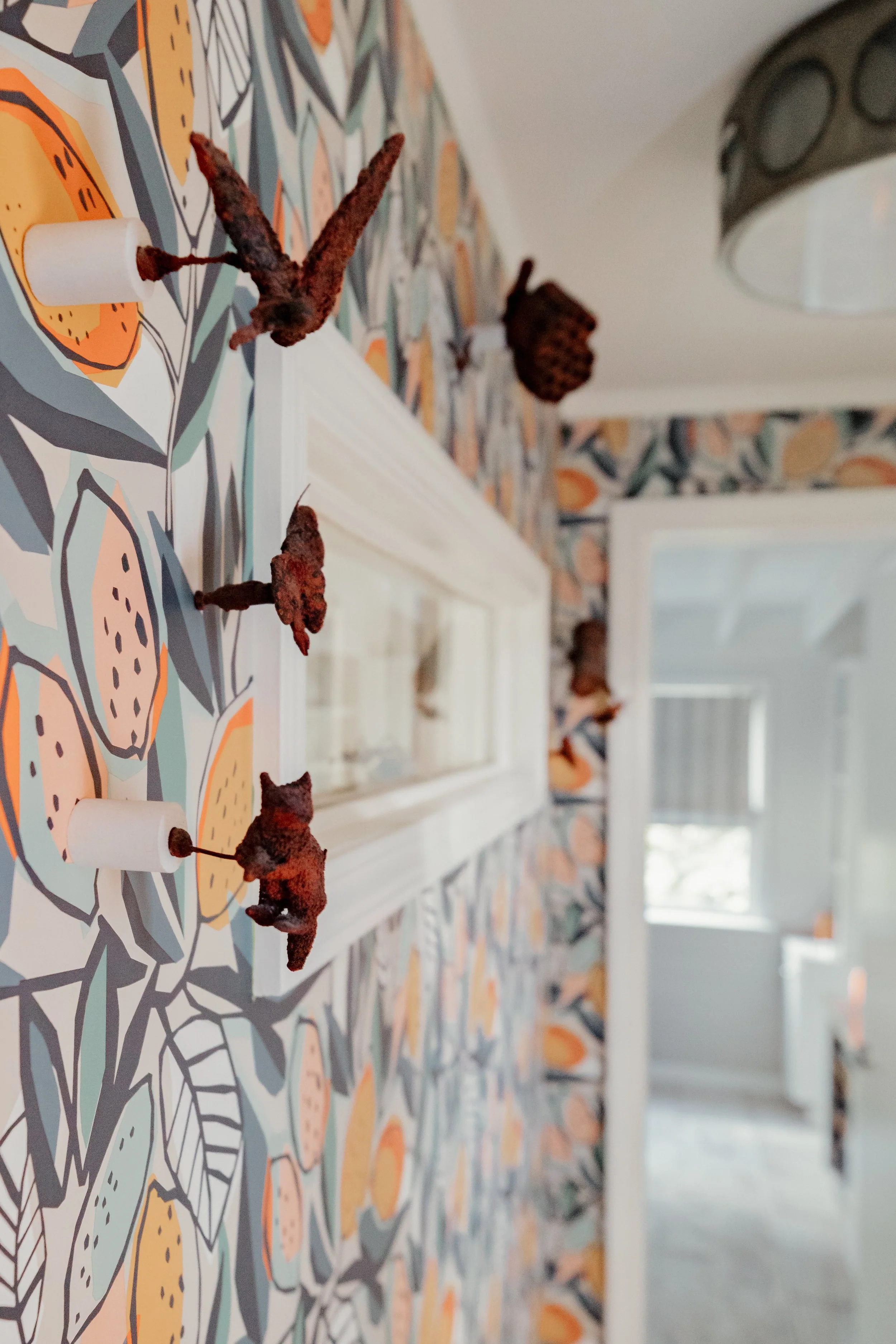 A design moment showcasing bold pattern and layered textiles that bring energy and personality to the space while still feeling carefully curated and cohesive.
#PatternPlay #InteriorStyling #CustomFabric #LuxuryInteriors #CossartDesign #PerryGA #Sout