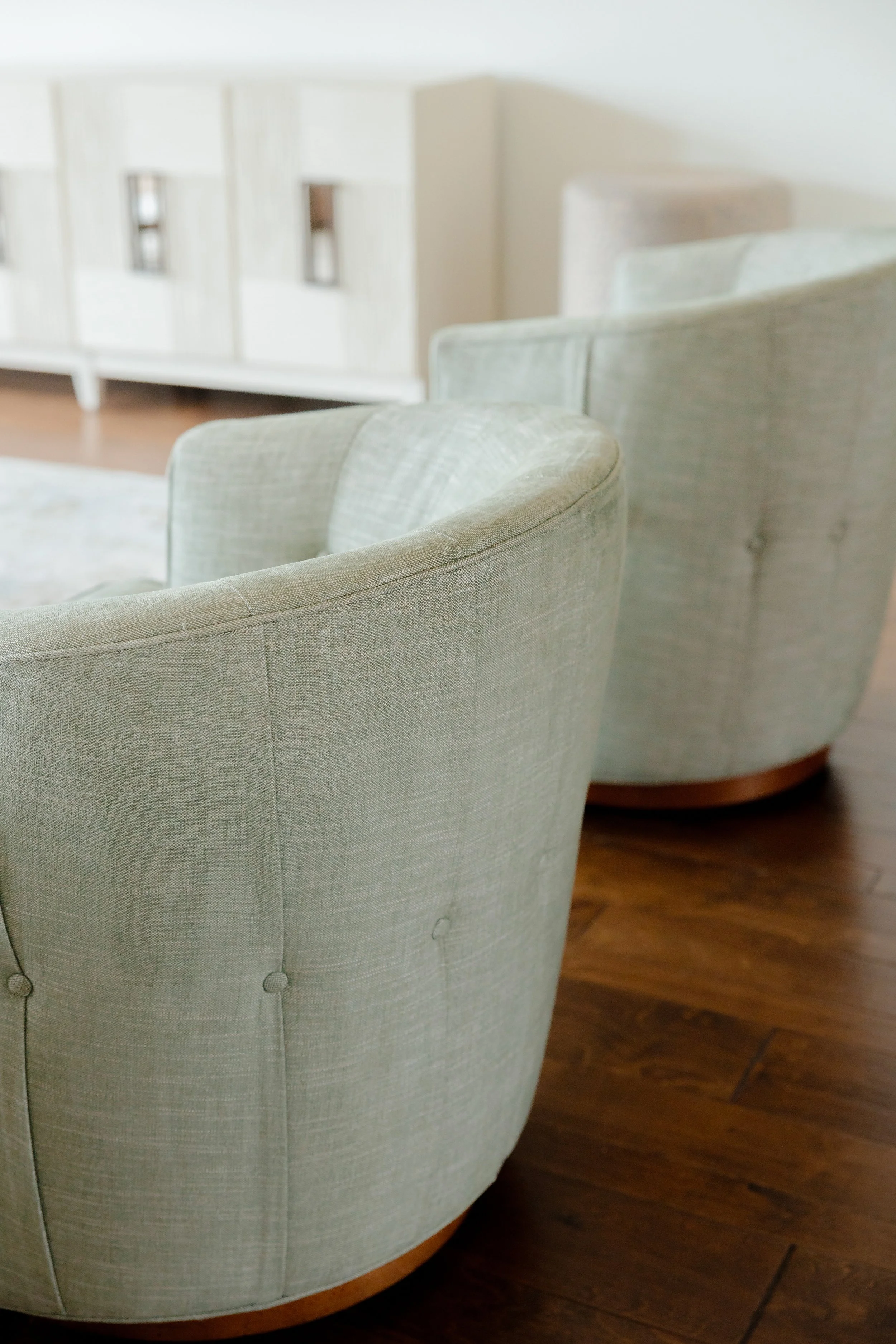 Close-up of curated décor and finishes selected by Cossart Design, emphasizing texture, pattern, and luxurious details throughout the Allendale home. Every element reinforces a cohesive, elevated interior.
#InteriorDetails #CustomDesign #CossartDesig