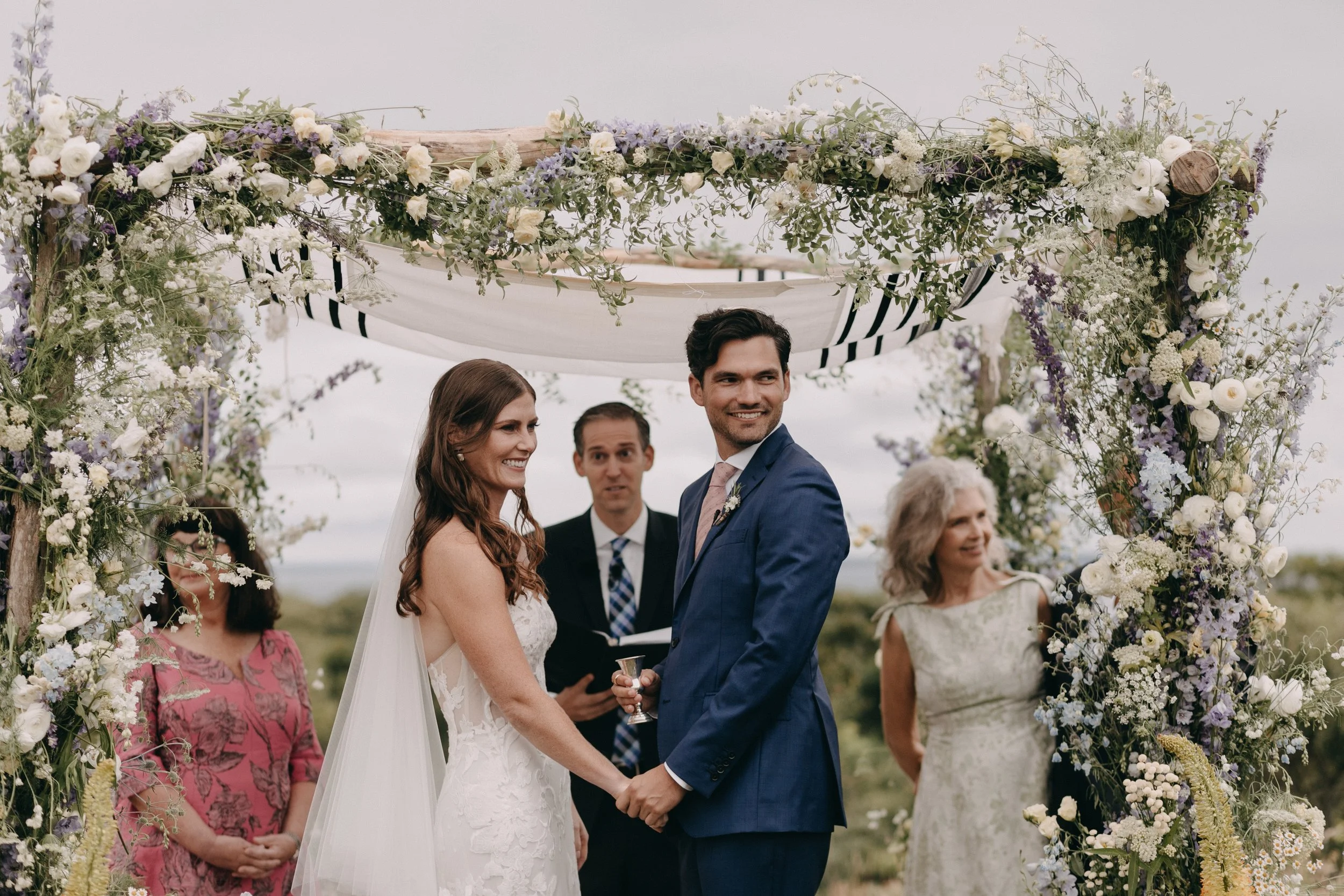 Josie+Isaac-FAV-85 (1).jpg