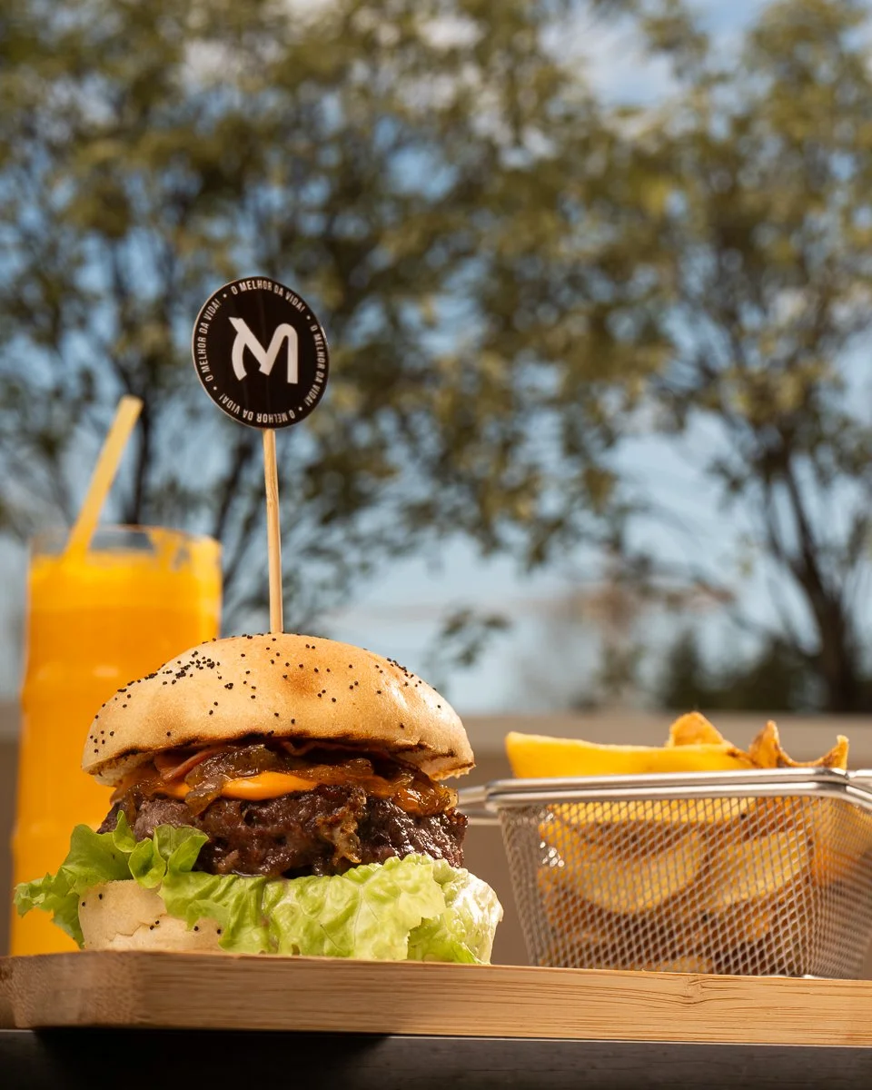 Moscada Restaurant - Burger 2 (Guimarães, Portugal).jpg