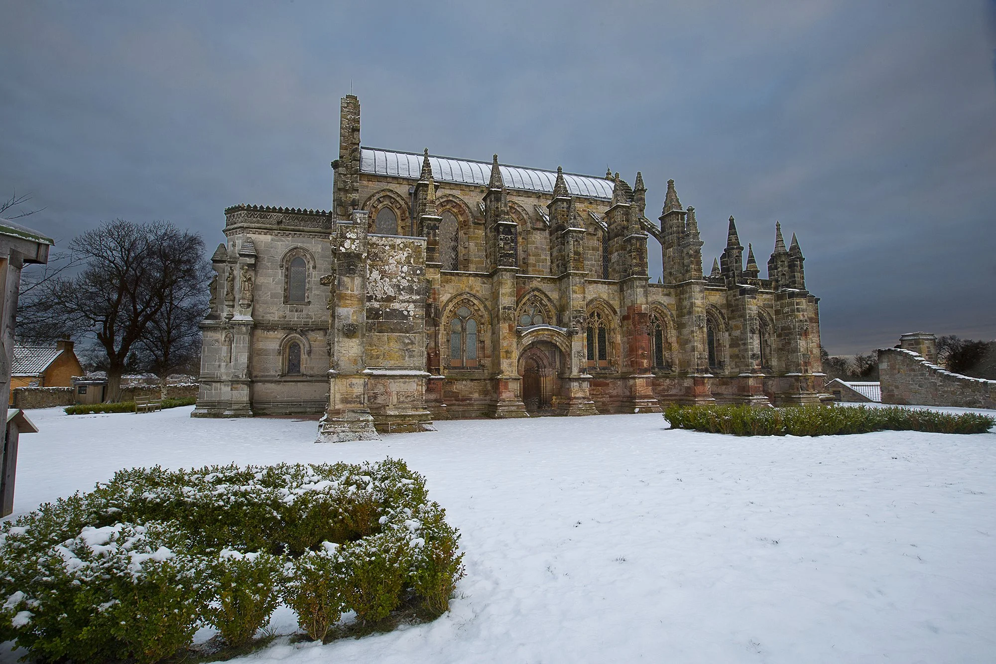 026 jg rosslyn chapel snow.jpg