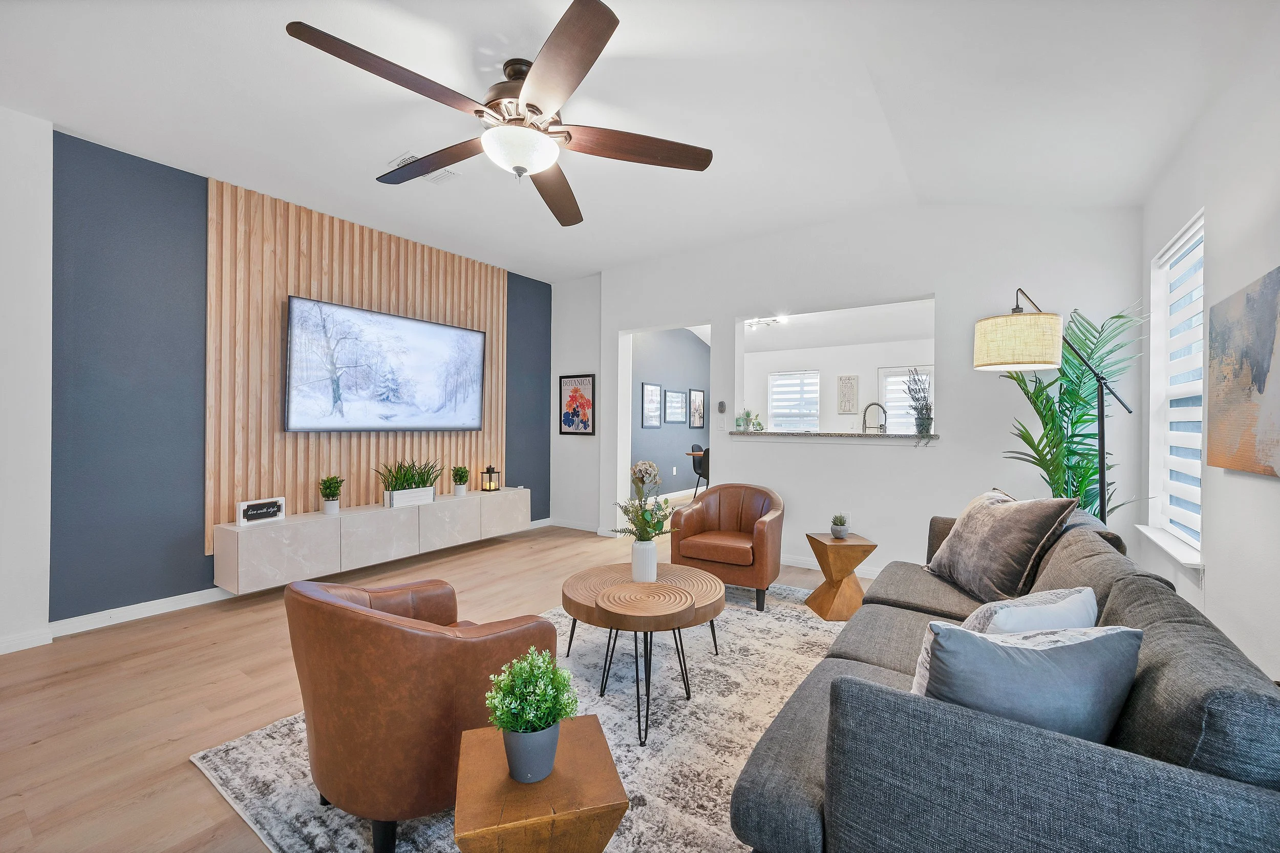 08-Living View 1.jpg