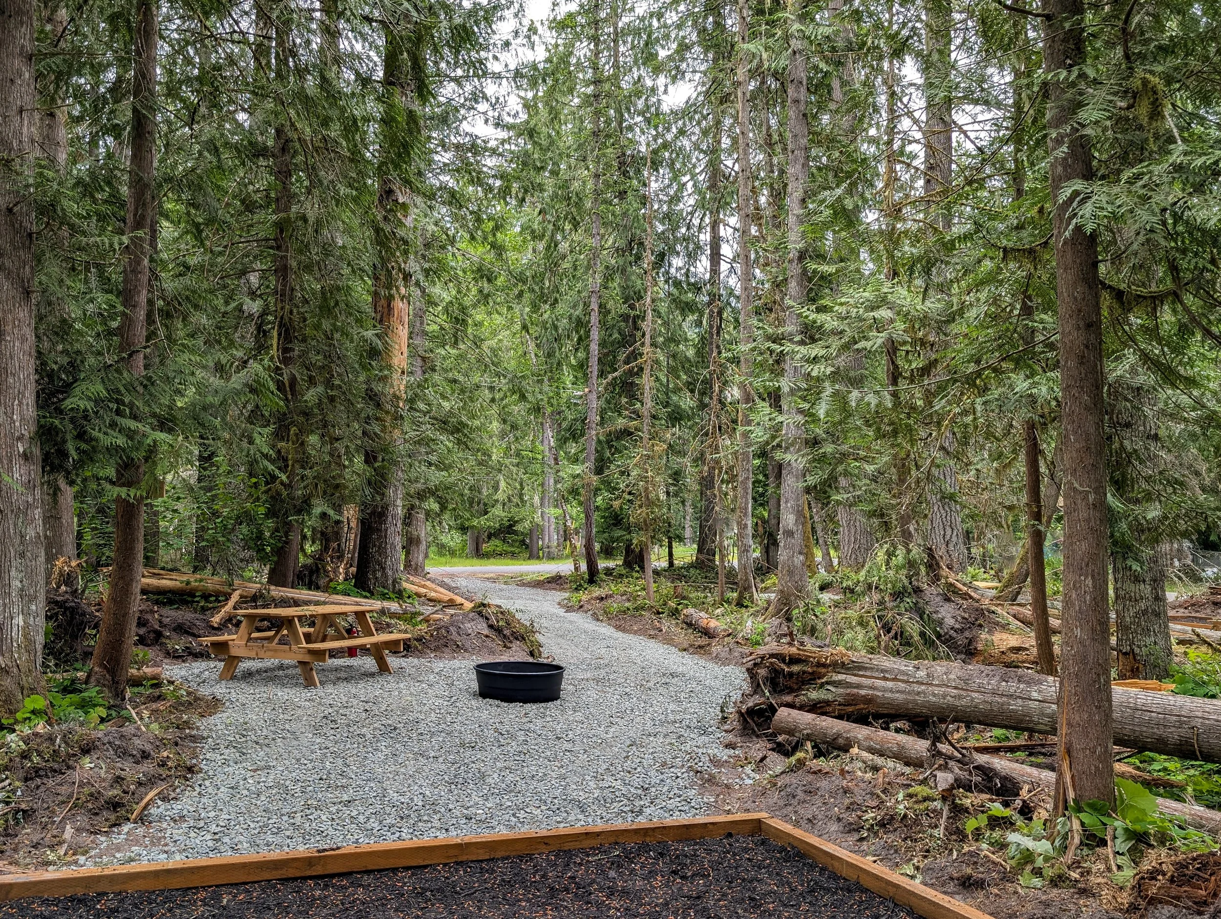 Skyline campers can park along the road, approaching the camp site.
