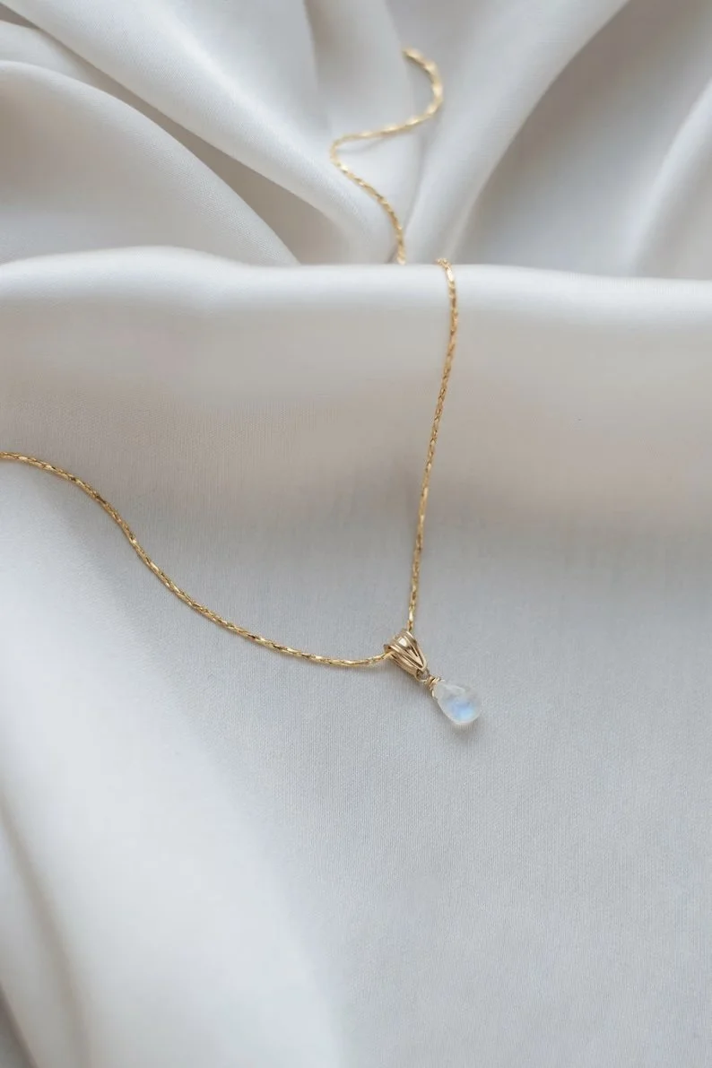 Collier en pierre de lune avec pendentif goutte • vermeil or 18 carats • Pierre de Lune