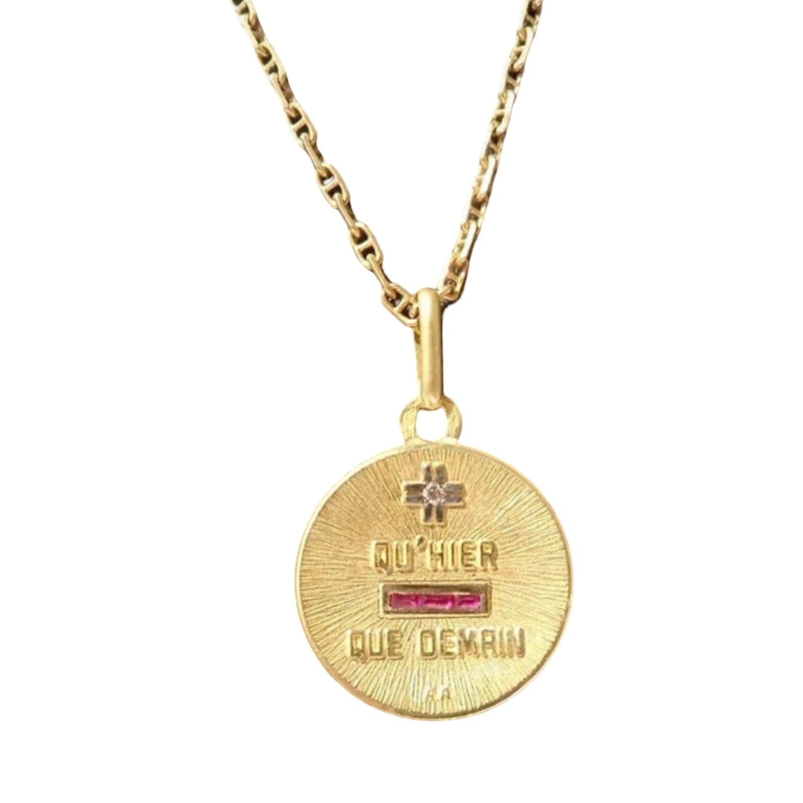 Pendentif vintage français qu'hier plus récent que demain signé A.AUGIS en or 18 carats.