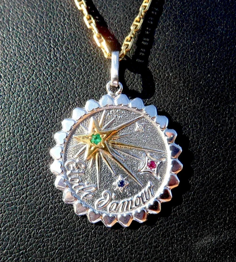 French ' Etoile d'amour ' Charm