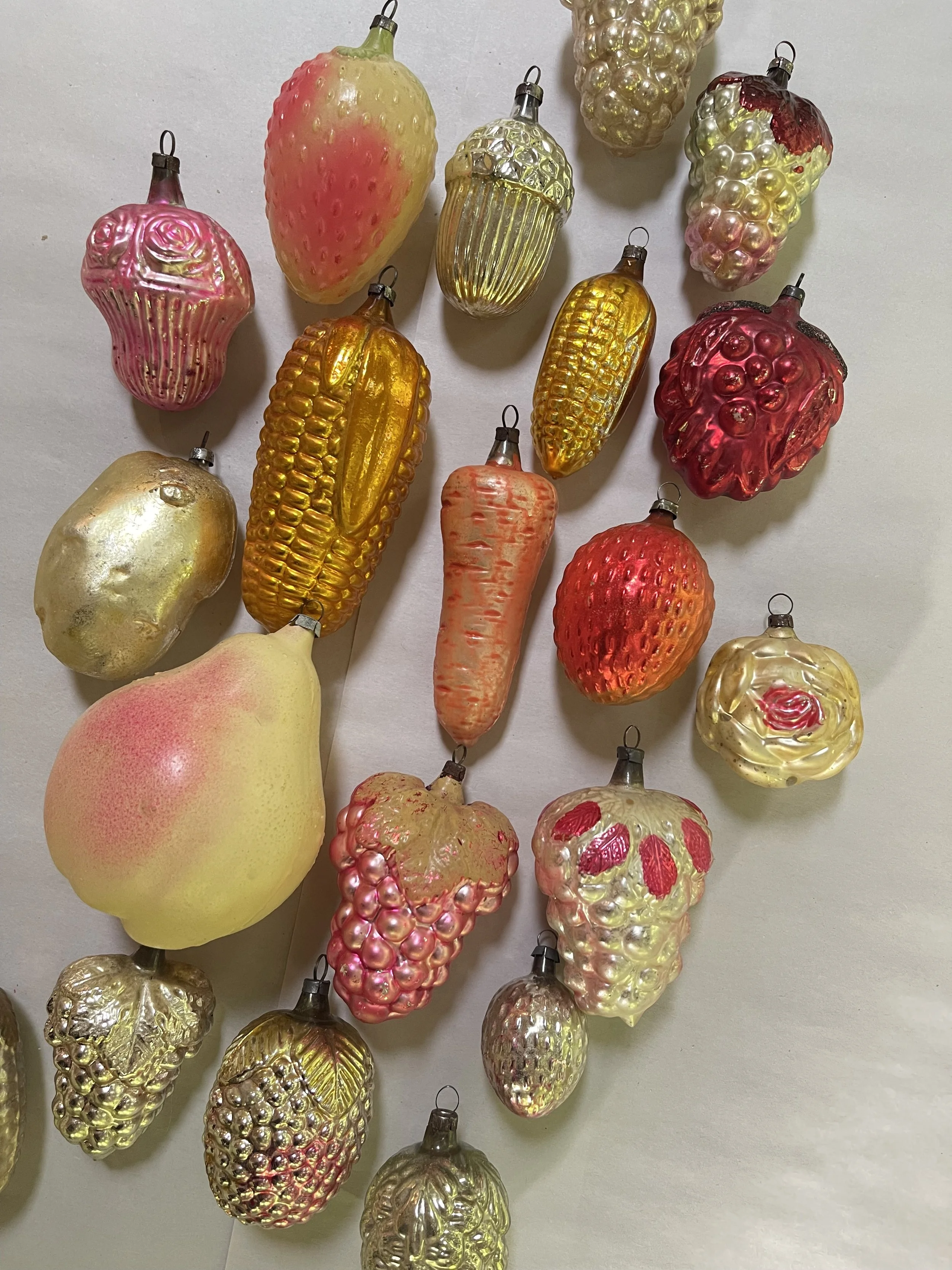 Venetian Dew vs. Crushed Glass Christmas Ornaments