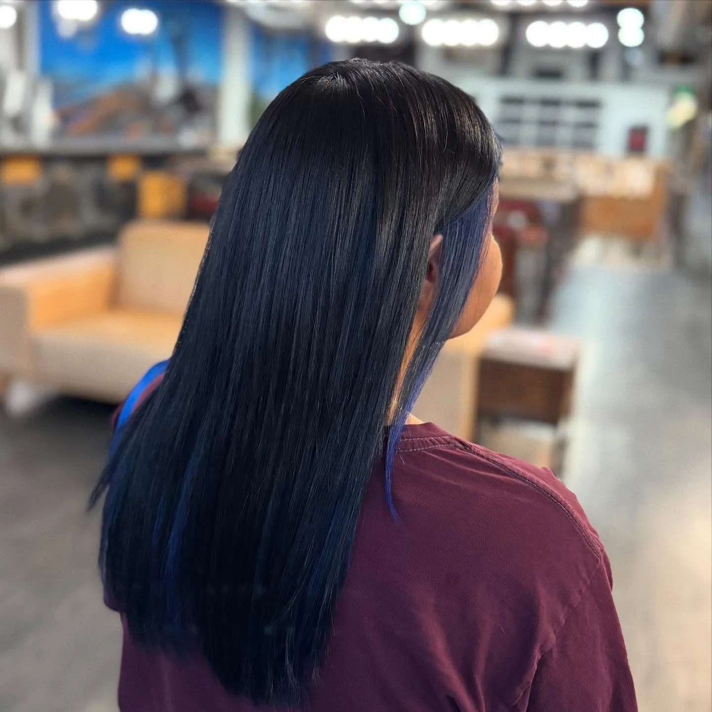 A little color correction 👉🏼🥹👈🏼 

my client came in wanting to go back to her natural color on her ends since she used to be a scalp bleach client, while still keeping some pops of color. I filled her ends so the dark color would hold ( which is