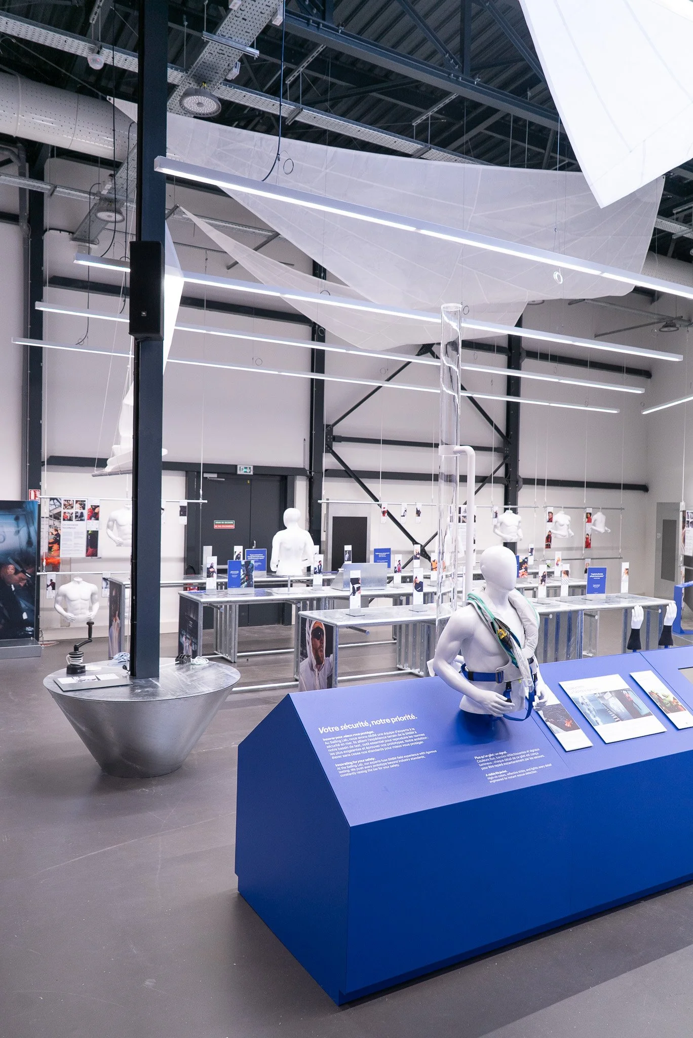 our-way-studio-tribord-sailing-lab-retail-design-0022.jpg