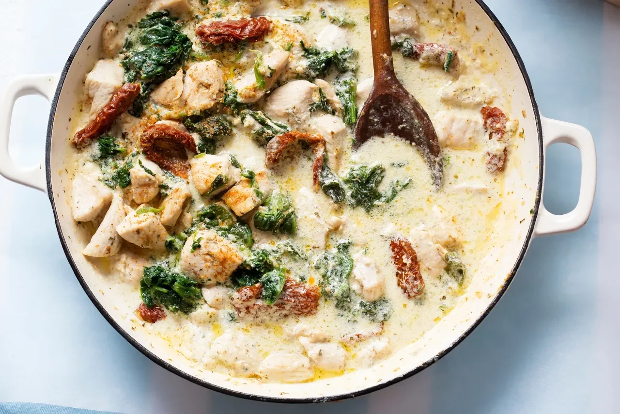 Creamy Tuscan chicken skillet