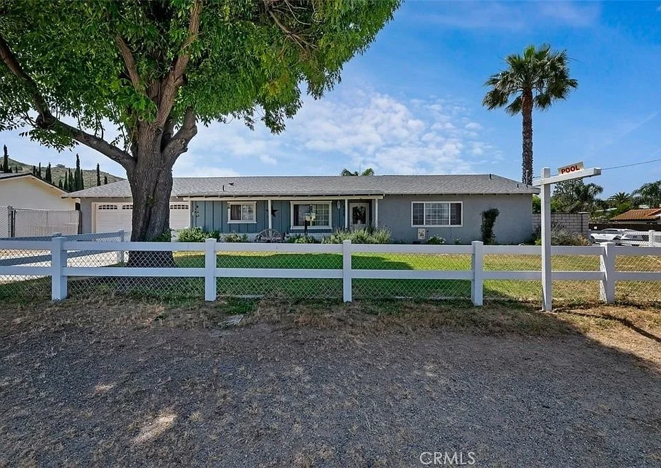 880 3rd St., Norco.jpg