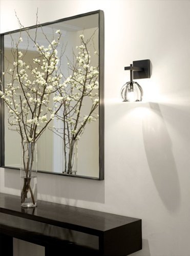 04_hallmirrorside.jpg
