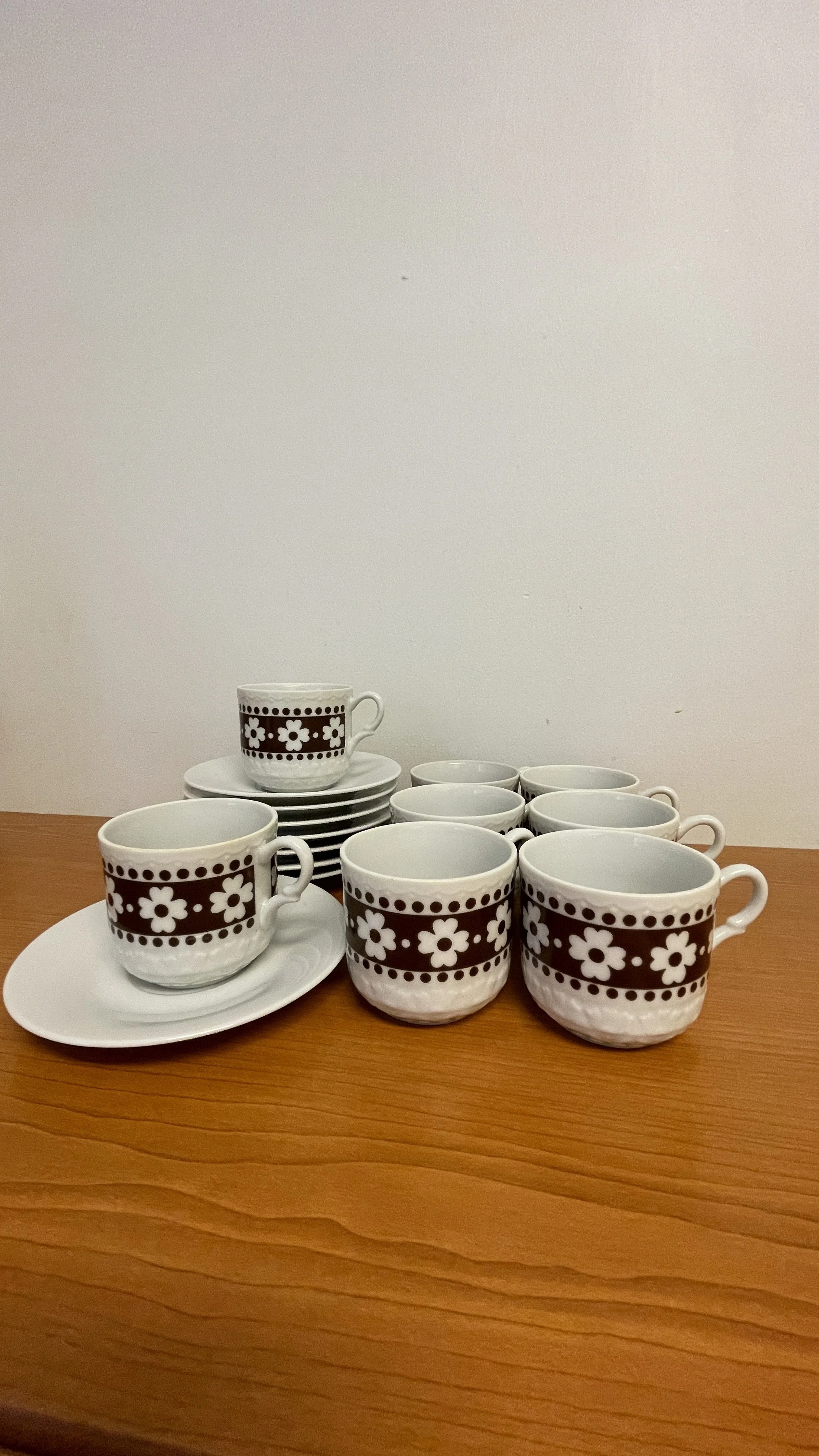 Vintage Retro Kahvikupit 70-luku ruskea kukka japani kierrätyskeskus forssa kirppis kirpputori 10.jpg