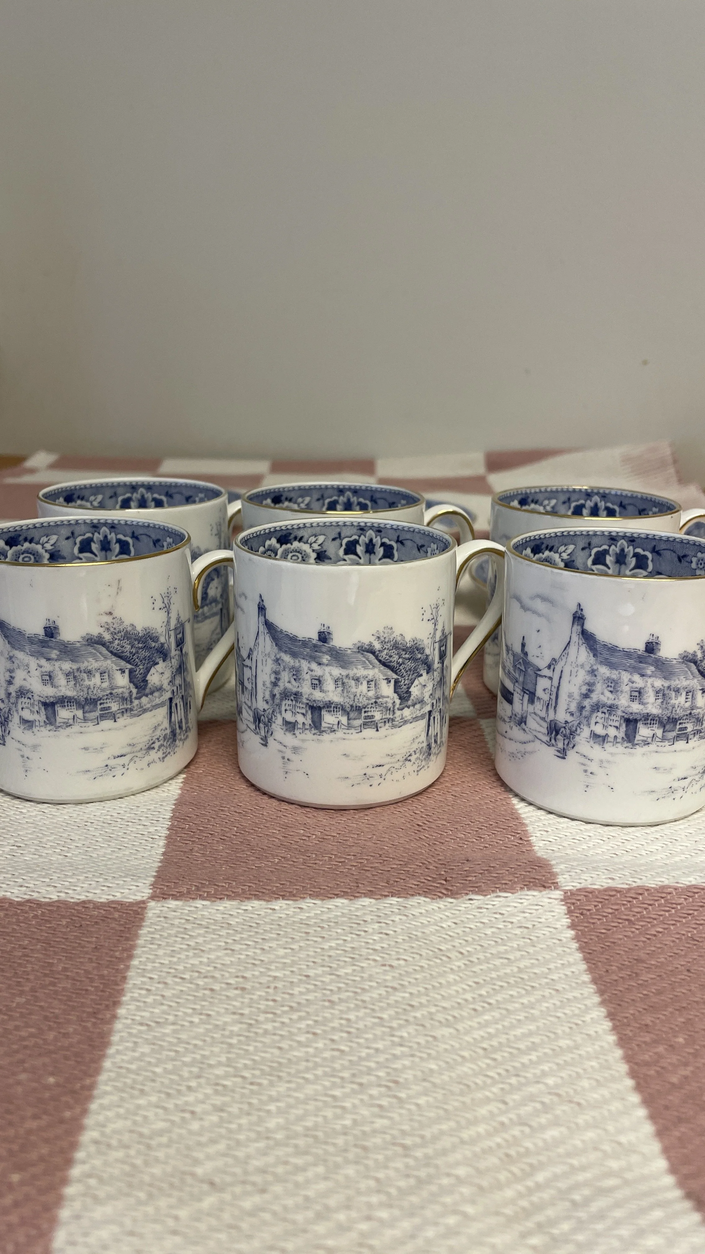 Vintage Royal Tuscan luuposliininen kahvikuppisetti (6 kpl), Englanti Kirpputori Forssa Kierrätyskeskus Forssa Kirppis7.jpg