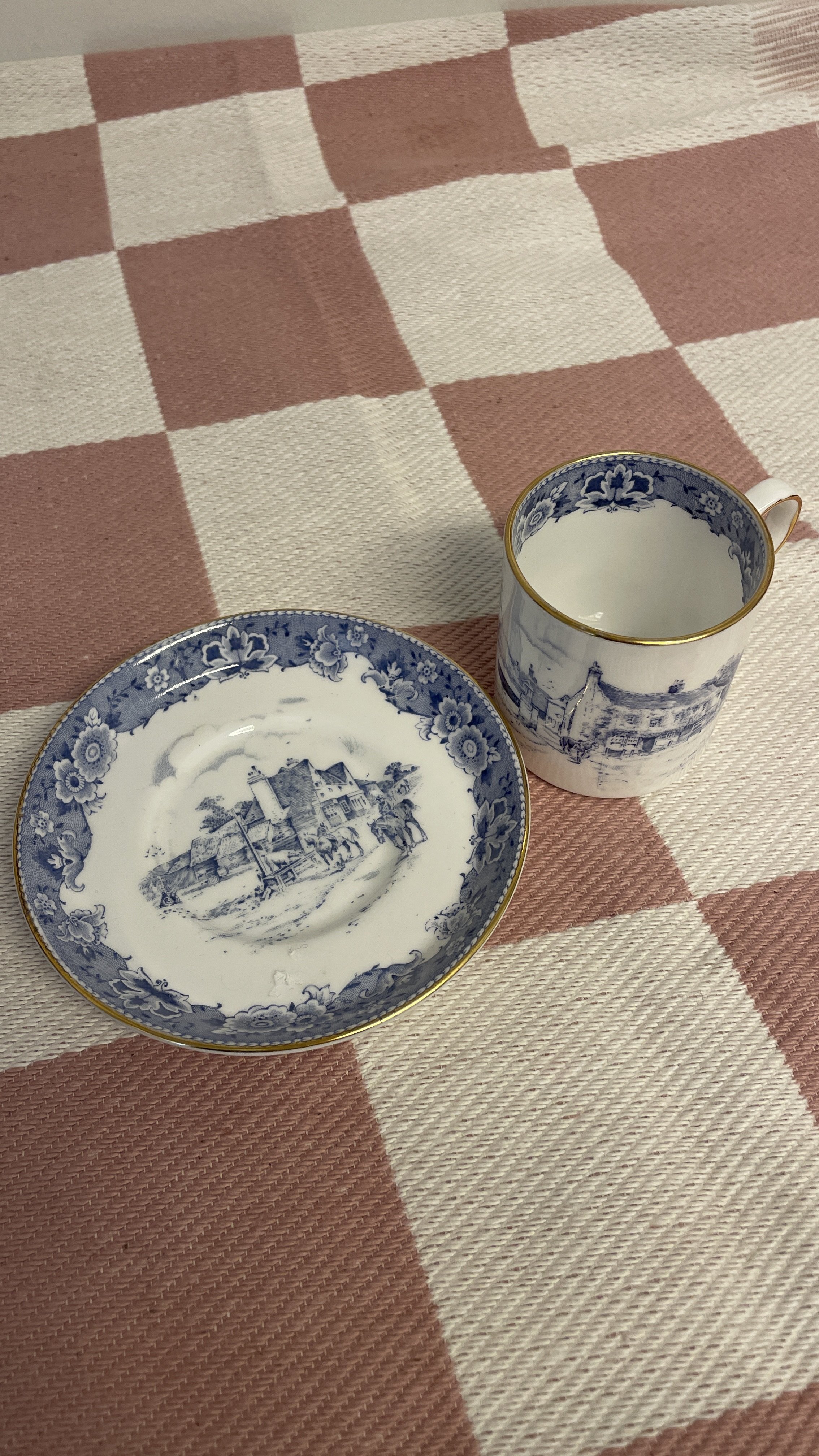 Vintage Royal Tuscan luuposliininen kahvikuppisetti (6 kpl), Englanti Kirpputori Forssa Kierrätyskeskus Forssa Kirppis9.jpg