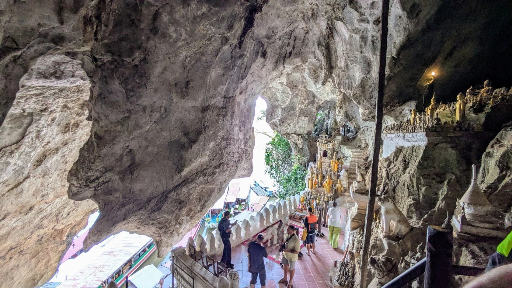 PaK Ou Caves