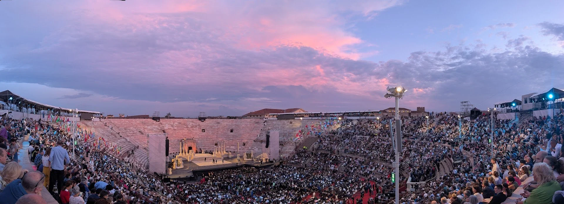 Arena8.jpg