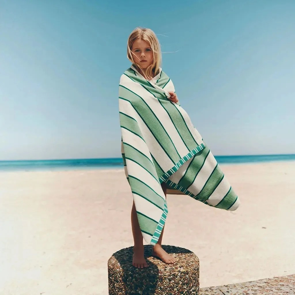 03663_KW_SHOT_EXTRA02_SWIM_MAR26_206.jpeg
