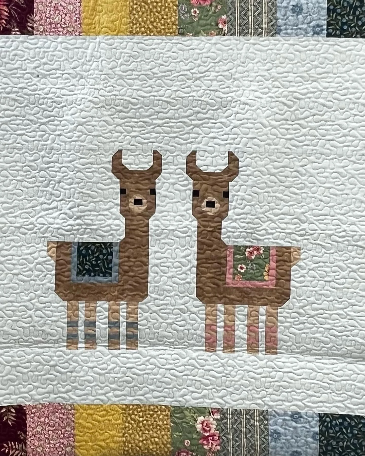 Seriously... this baby quilt could not be any cuter!!! Great work Loisann! We loved longarming this for you. #e2equilting #longarmquilting #quiltingservices