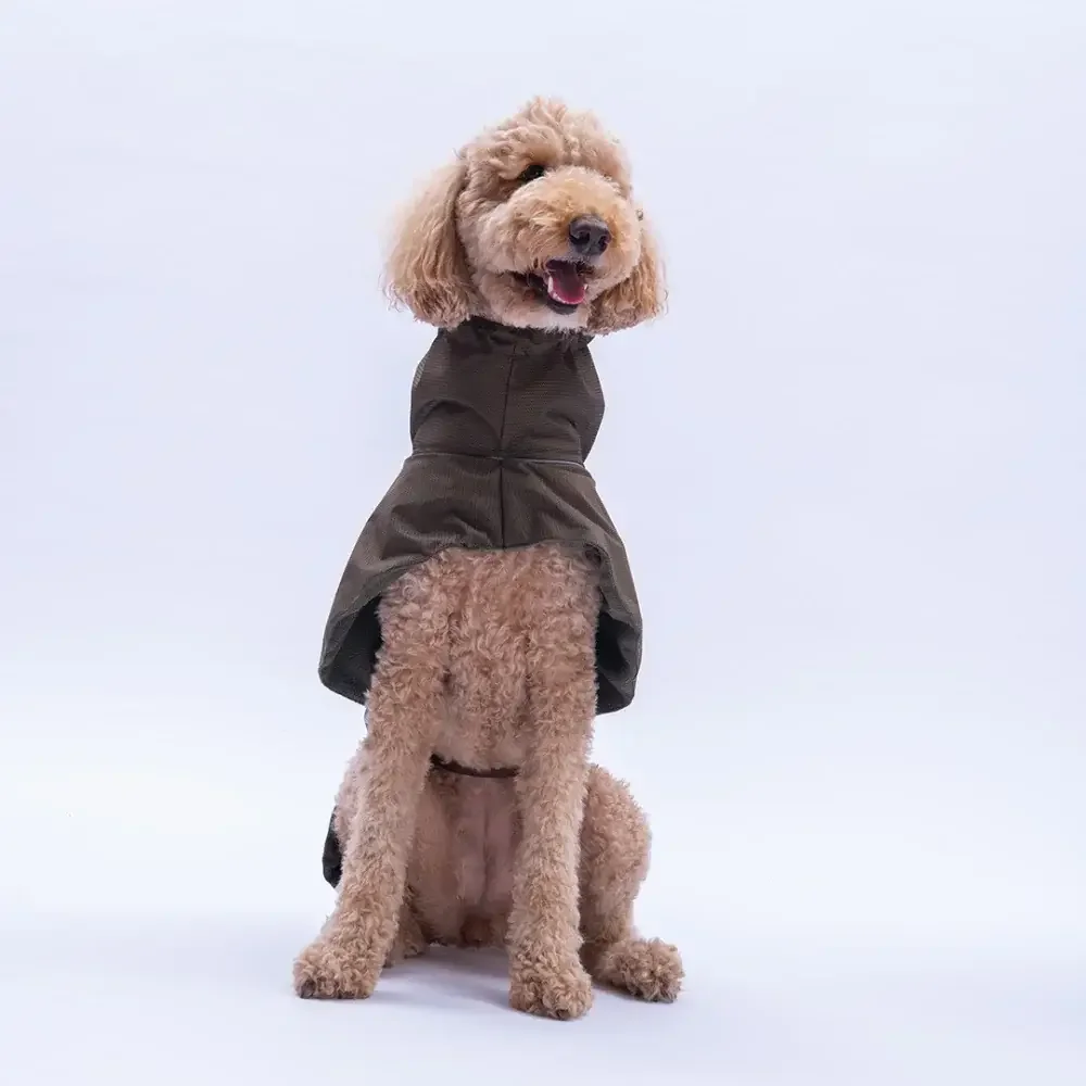 Hunderegenmantel wasserdicht –  Khaki (mit Fleecefutter)