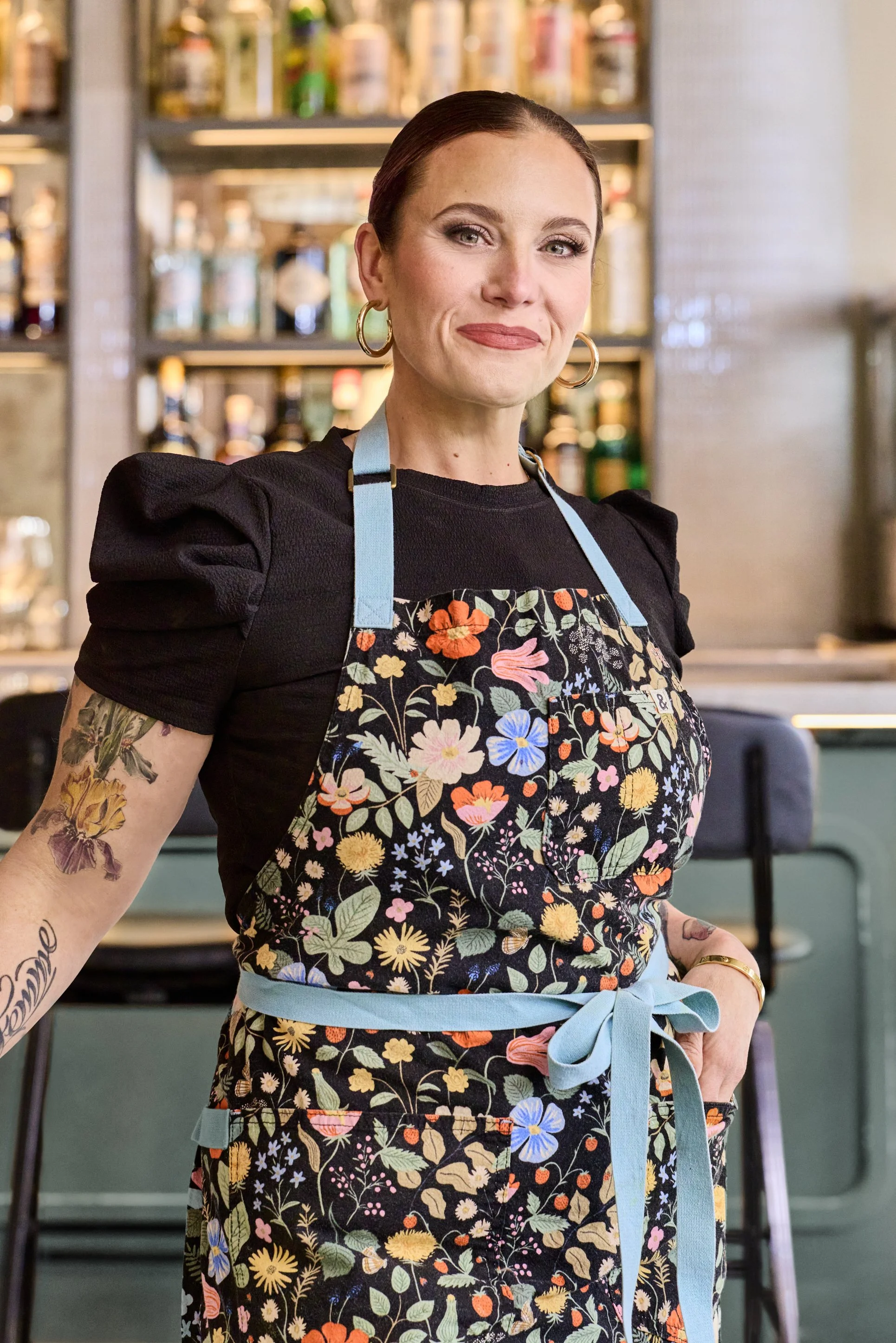 Karen Akunowicz Heashot.jpg